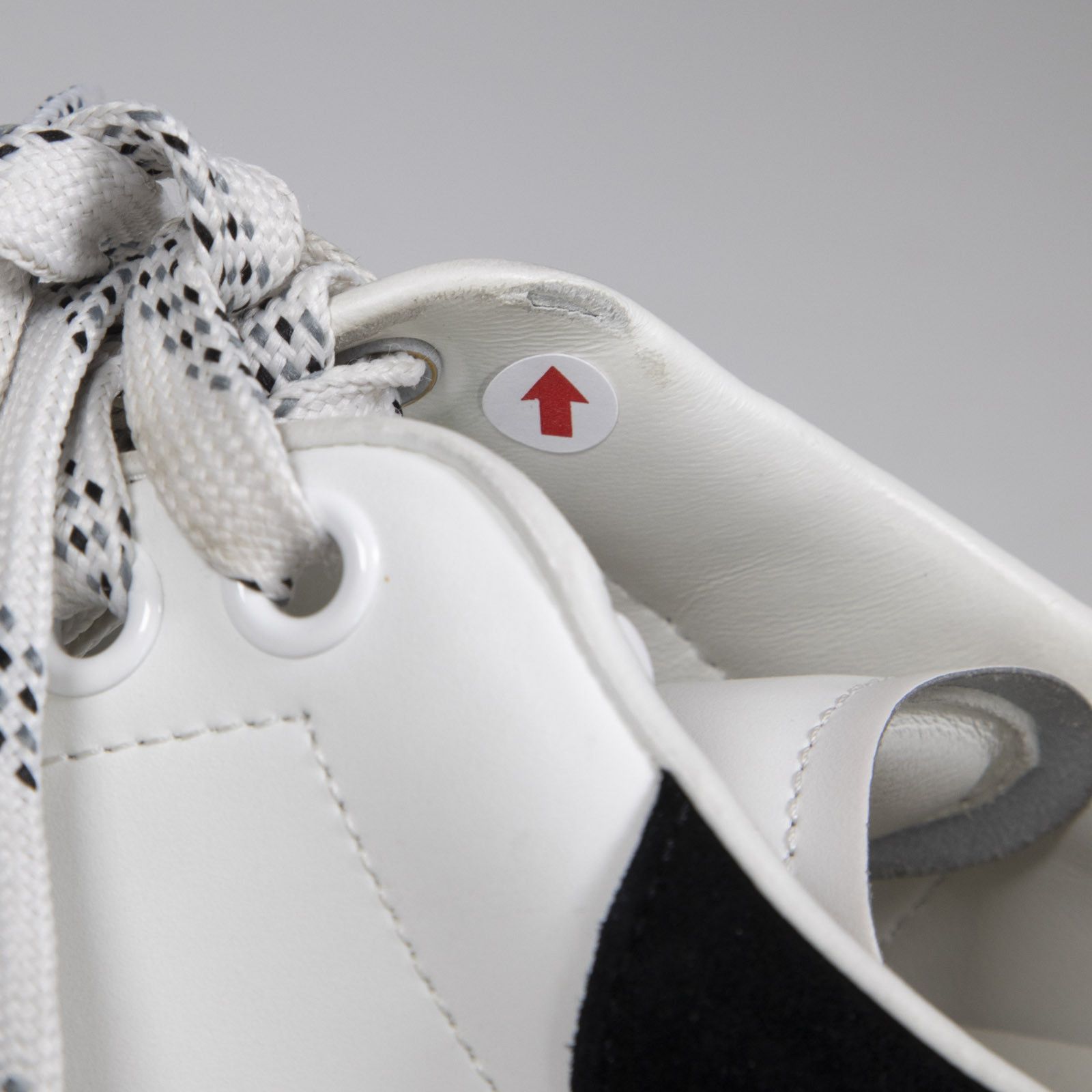 Alexander McQueen Oversized White Leather Trainers Size US 9.5 / IT 39.5 - 18 Thumbnail
