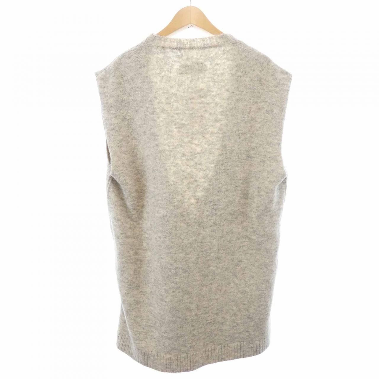 Maison Margiela MM6 Maison Margiela MM6 Maison Margiela Vest Textile Outerwear S62DA0019 DUTY FREE for USA Size ONE SIZE - 2 Thumbnail
