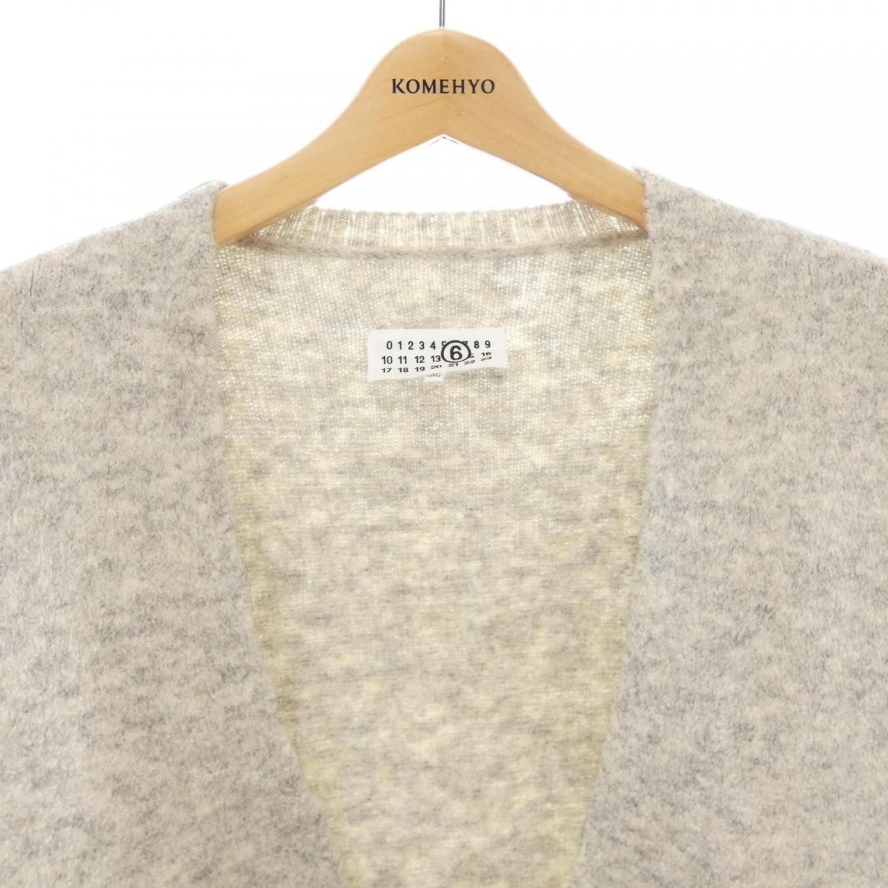 Maison Margiela MM6 Maison Margiela MM6 Maison Margiela Vest Textile Outerwear S62DA0019 DUTY FREE for USA Size ONE SIZE - 5 Thumbnail