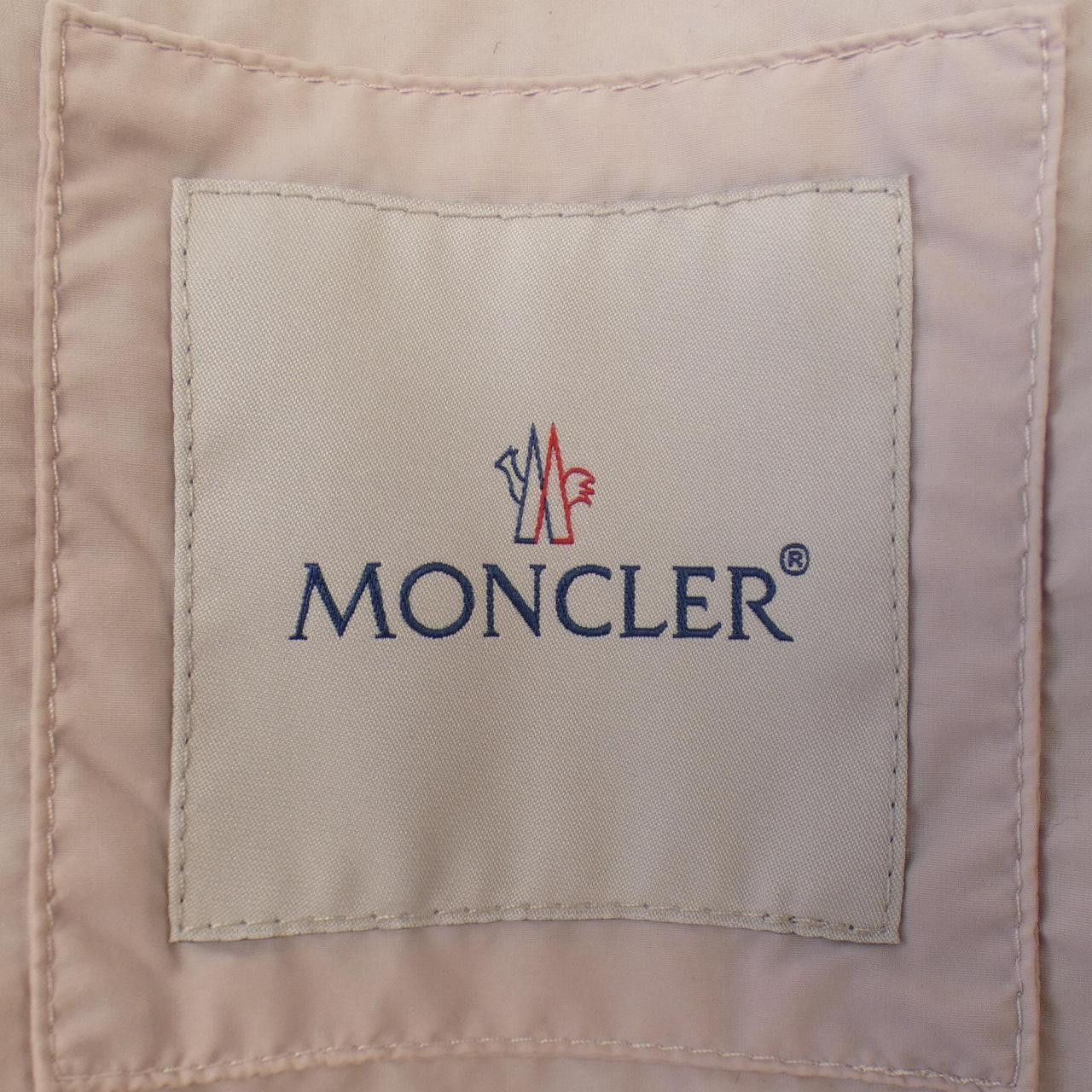 Moncler Moncler Moncler FEGEO Blouson Others Outerwear FEGEO DUTY FREE for USA Size ONE SIZE - 4 Thumbnail