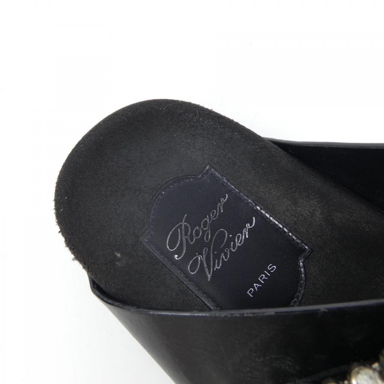 Roger Vivier Roger Vivier Roger Vivier Strass Buckle Leather Sandals Leather Shoes DUTY FREE for USA Size ONE SIZE - 6 Thumbnail