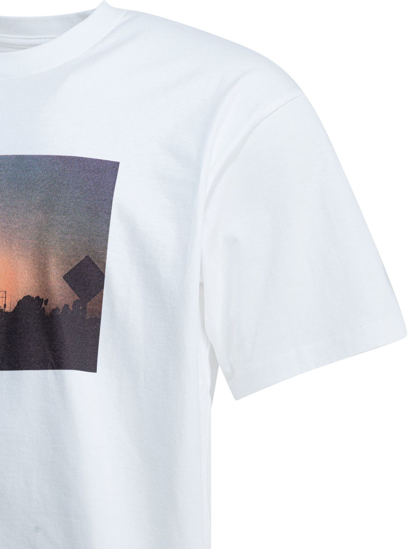 Carhartt Wip Carhartt Wip Warm Views Crewneck T-Shirt tag size S Men - USA Duties Paid Size US S / EU 44-46 / 1 - 4 Thumbnail