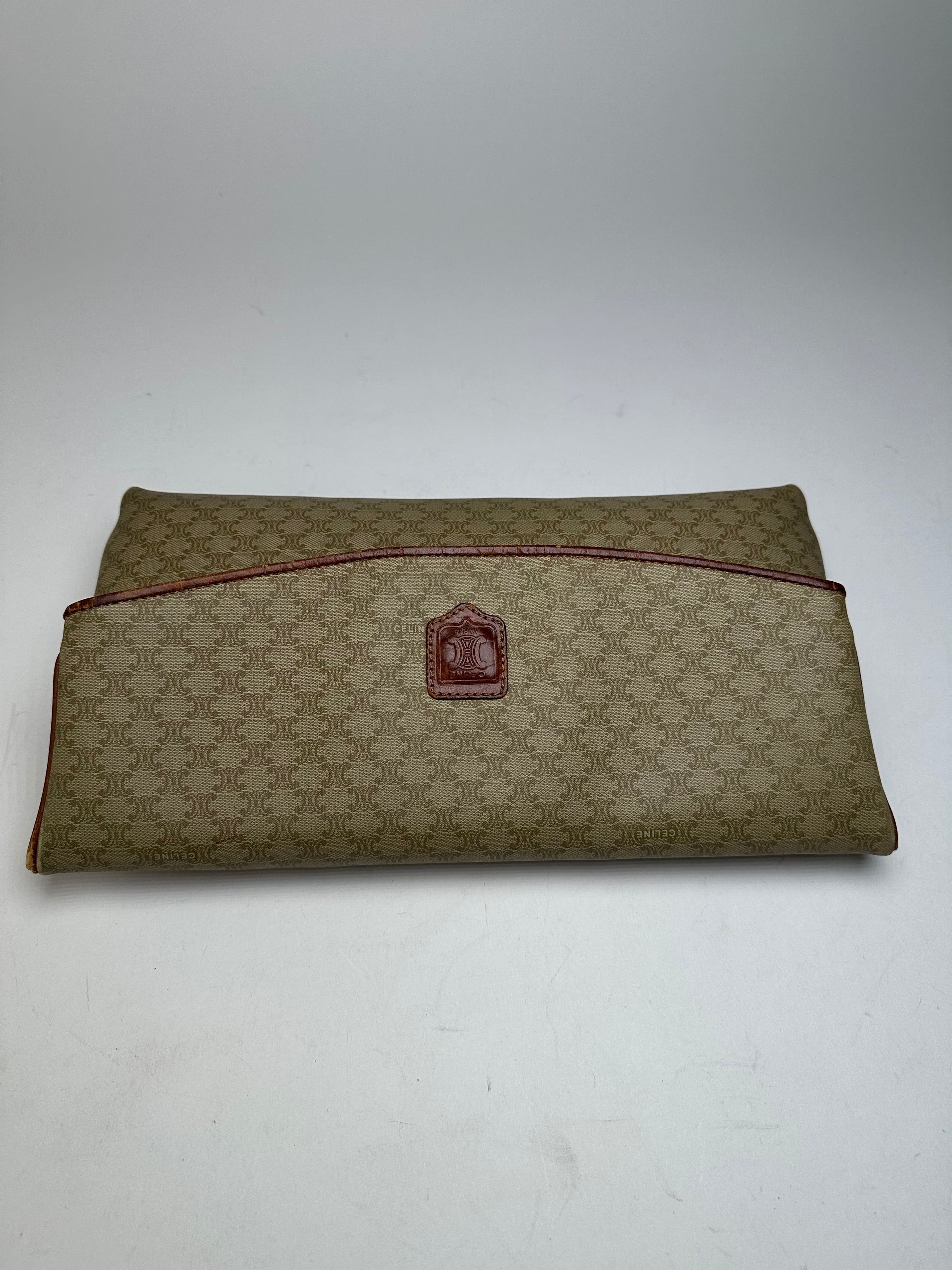 Celine Vintage Triomphe Monogram Leather Clutch Beige Brown Size ONE SIZE - 3 Thumbnail