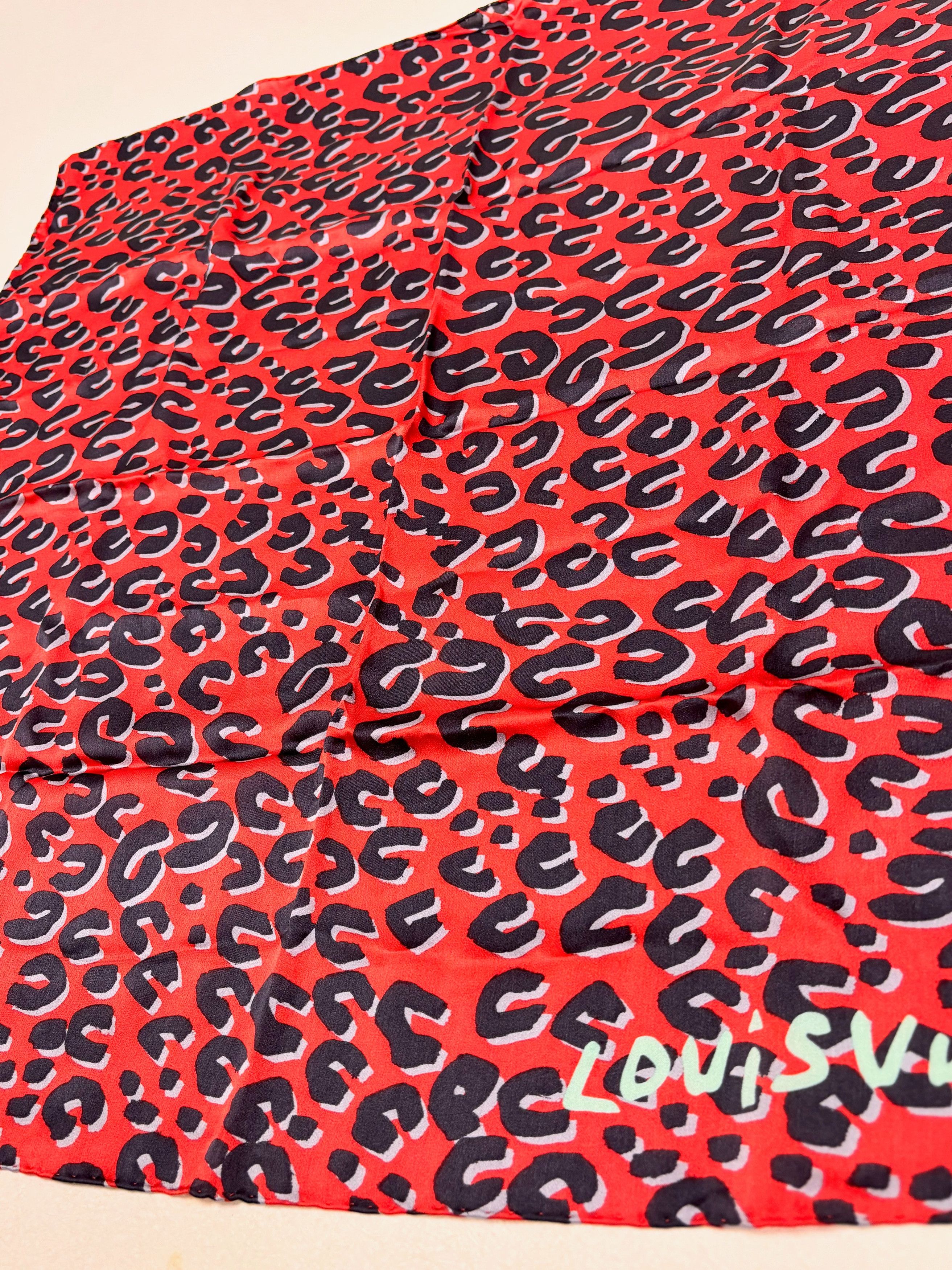 Louis Vuitton x Stephen Sprouse Carré soie Scarves Size ONE SIZE - 2 Thumbnail