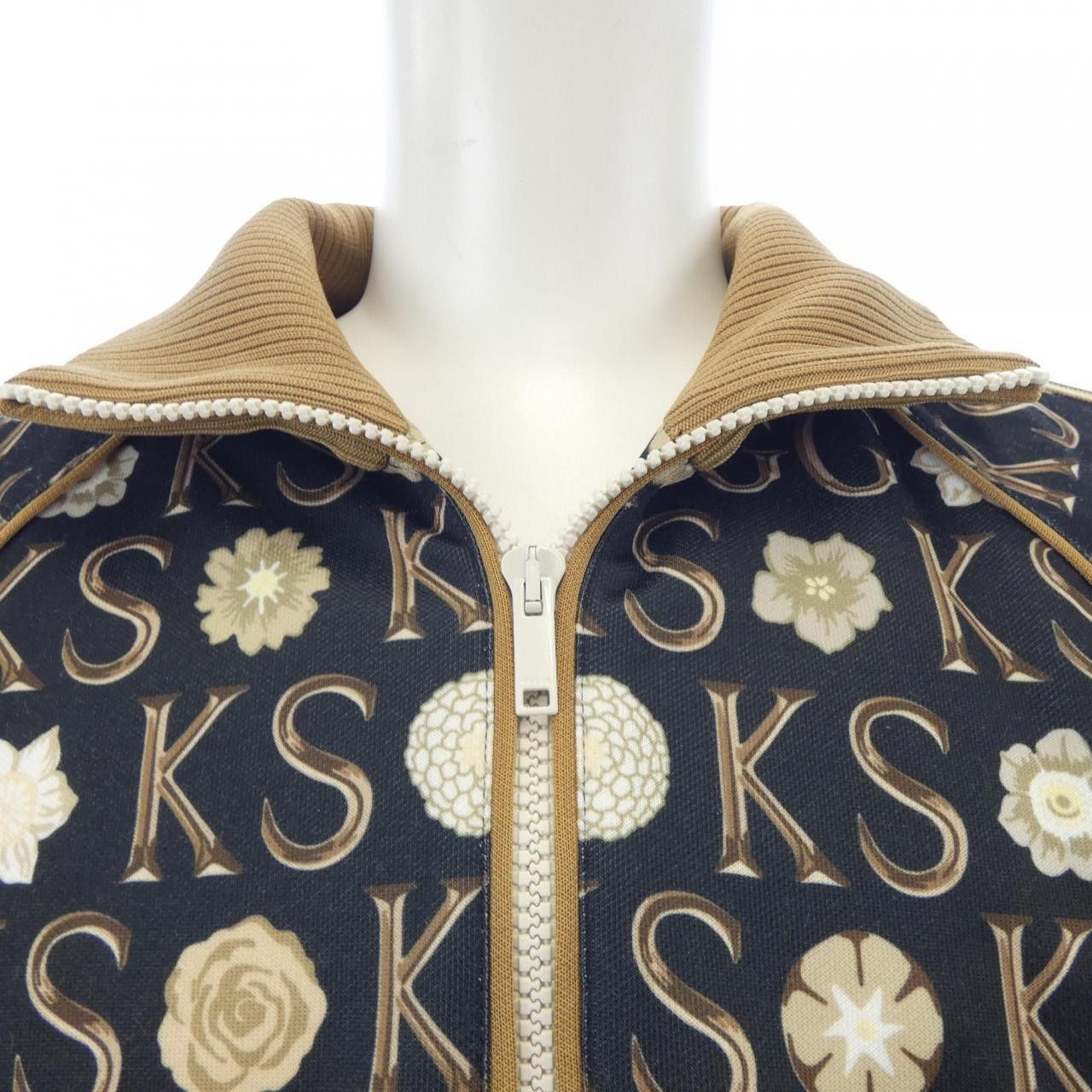 Gucci Gucci Gucci Cotton Blouson Others Outerwear 645217XJC5Z DUTY FREE for USA Size ONE SIZE - 5 Thumbnail