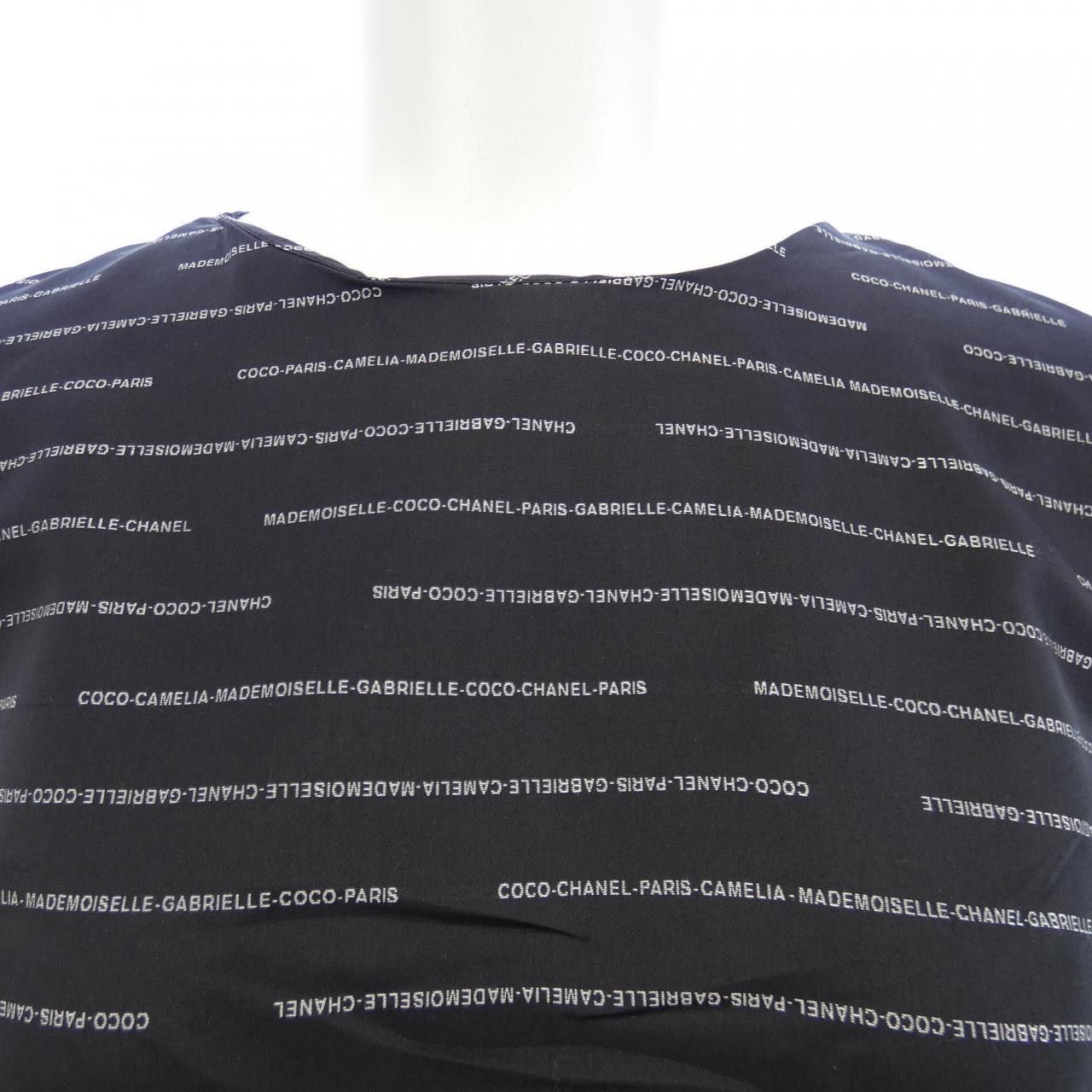 Chanel Chanel Chanel Top Textile Tops P64148V49011 DUTY FREE for USA Size ONE SIZE - 6 Thumbnail