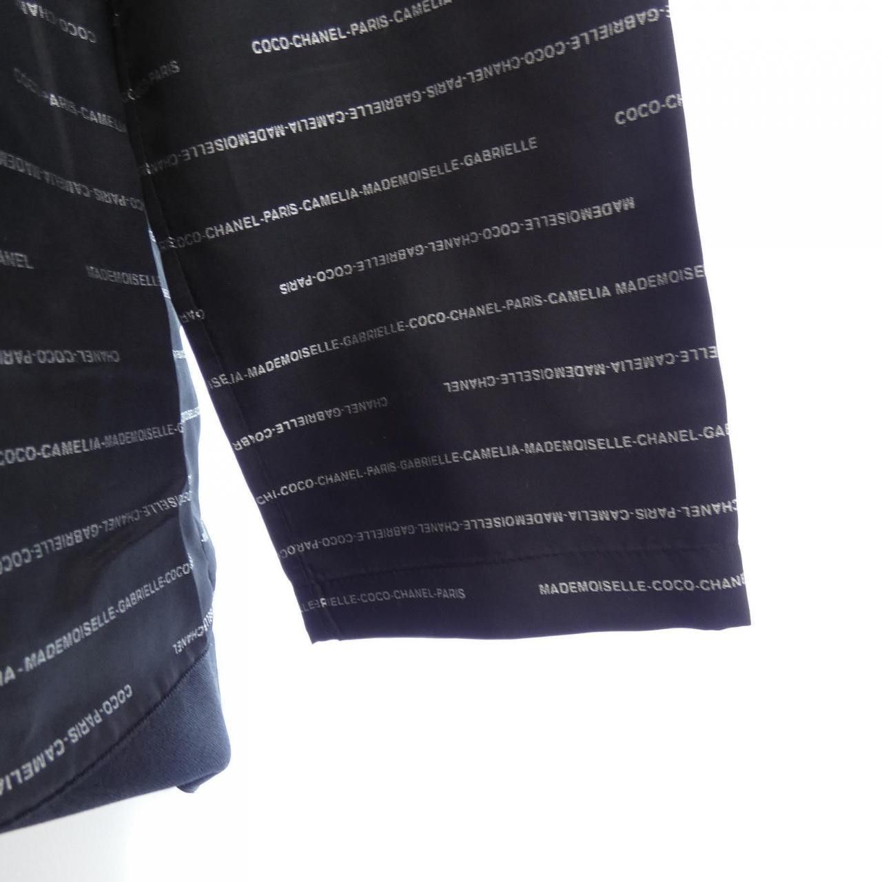 Chanel Chanel Chanel Top Textile Tops P64148V49011 DUTY FREE for USA Size ONE SIZE - 7 Thumbnail