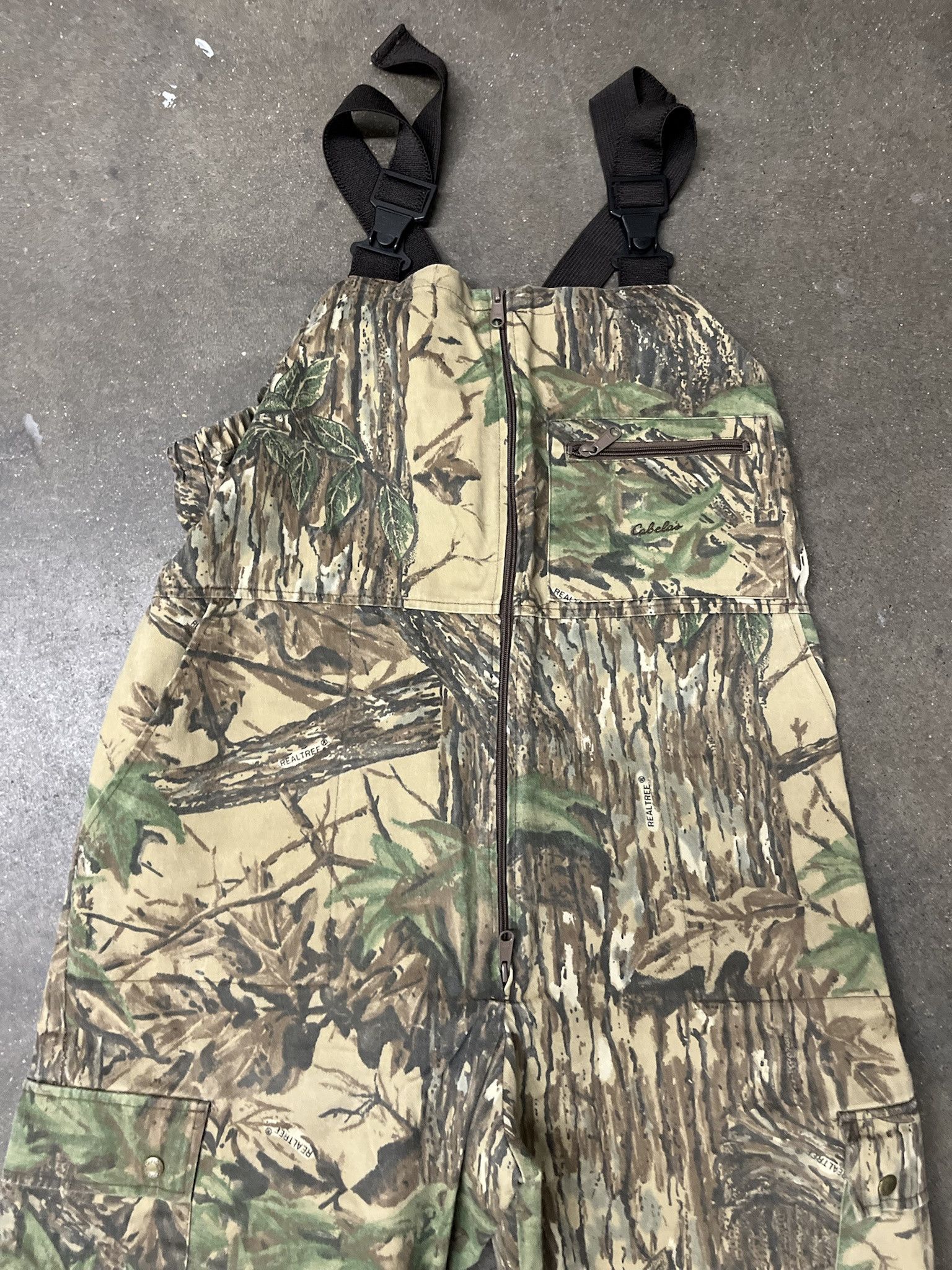 Carhartt × Vintage Vintage 2000s Cabelas Realtree Camo Overalls Size XL Size US XL / EU 56 / 4 - 2 Thumbnail