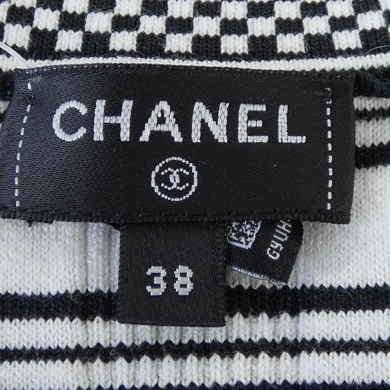 Chanel Chanel Chanel Top Textile Tops P74237K10628 DUTY FREE for USA Size ONE SIZE - 5 Thumbnail