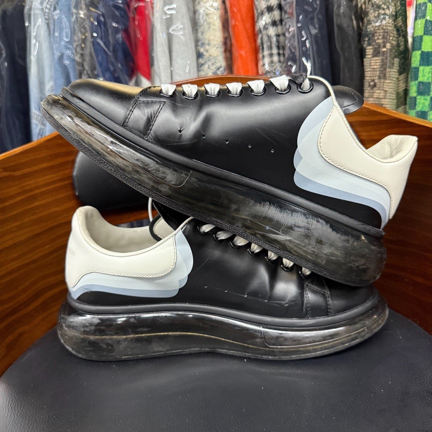 Alexander McQueen Black Lowtop Sneakers 7.5 Men Size US 7.5 / EU 40-41 - 7 Thumbnail