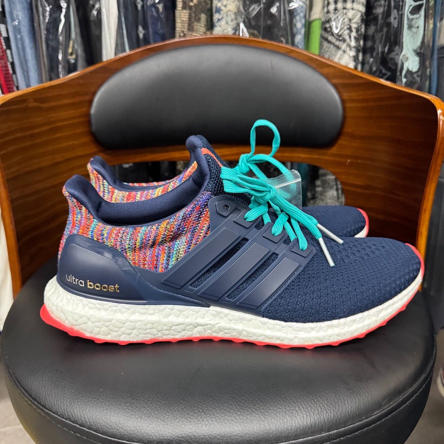 Adidas Adidas Rainbow Multi Lowtop Sneakers 11 Men Size US 11 / EU 44 - 4 Thumbnail