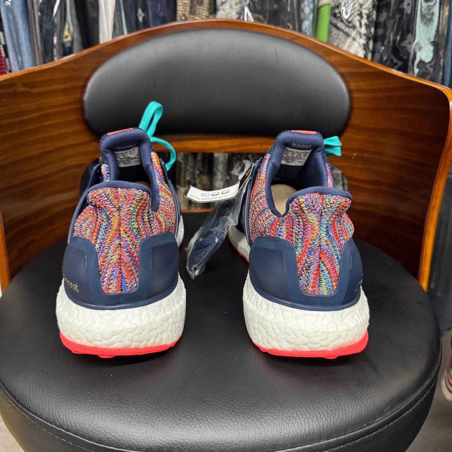 Adidas Adidas Rainbow Multi Lowtop Sneakers 11 Men Size US 11 / EU 44 - 3 Thumbnail
