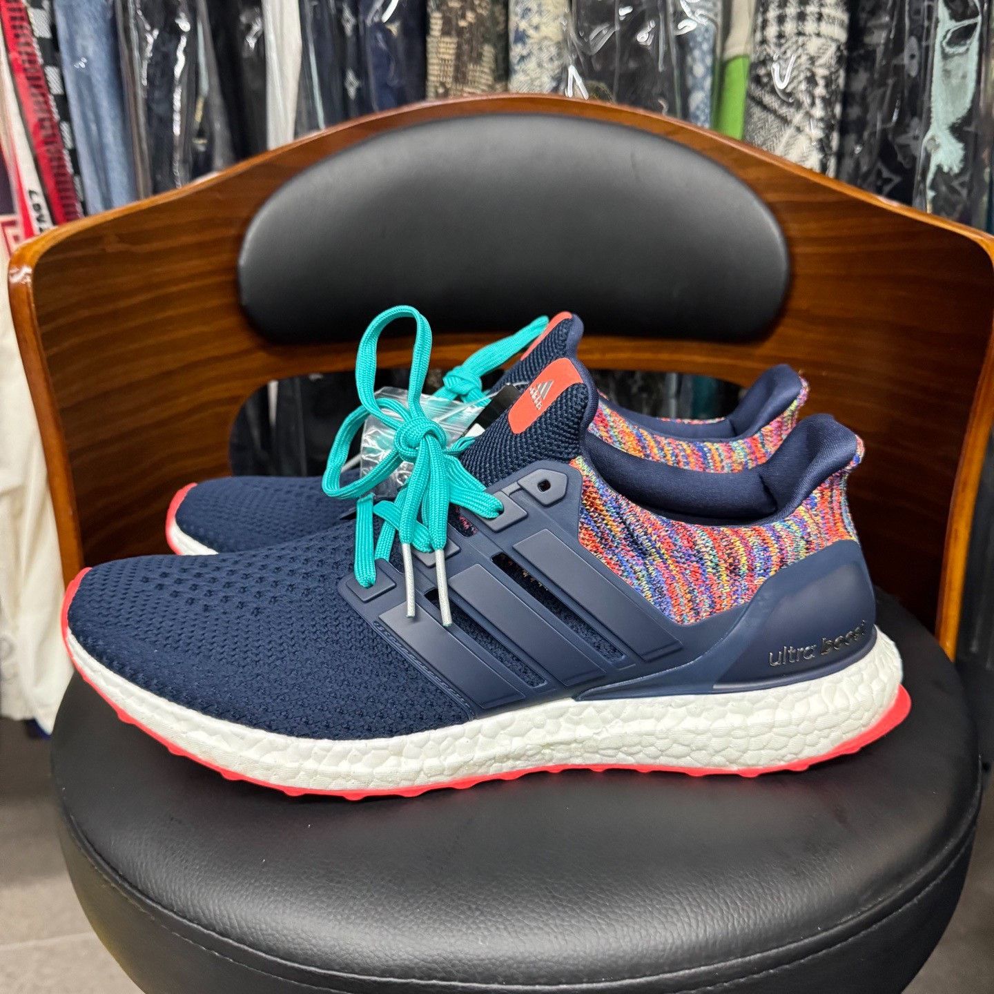 Adidas Adidas Rainbow Multi Lowtop Sneakers 11 Men Size US 11 / EU 44 - 7 Thumbnail
