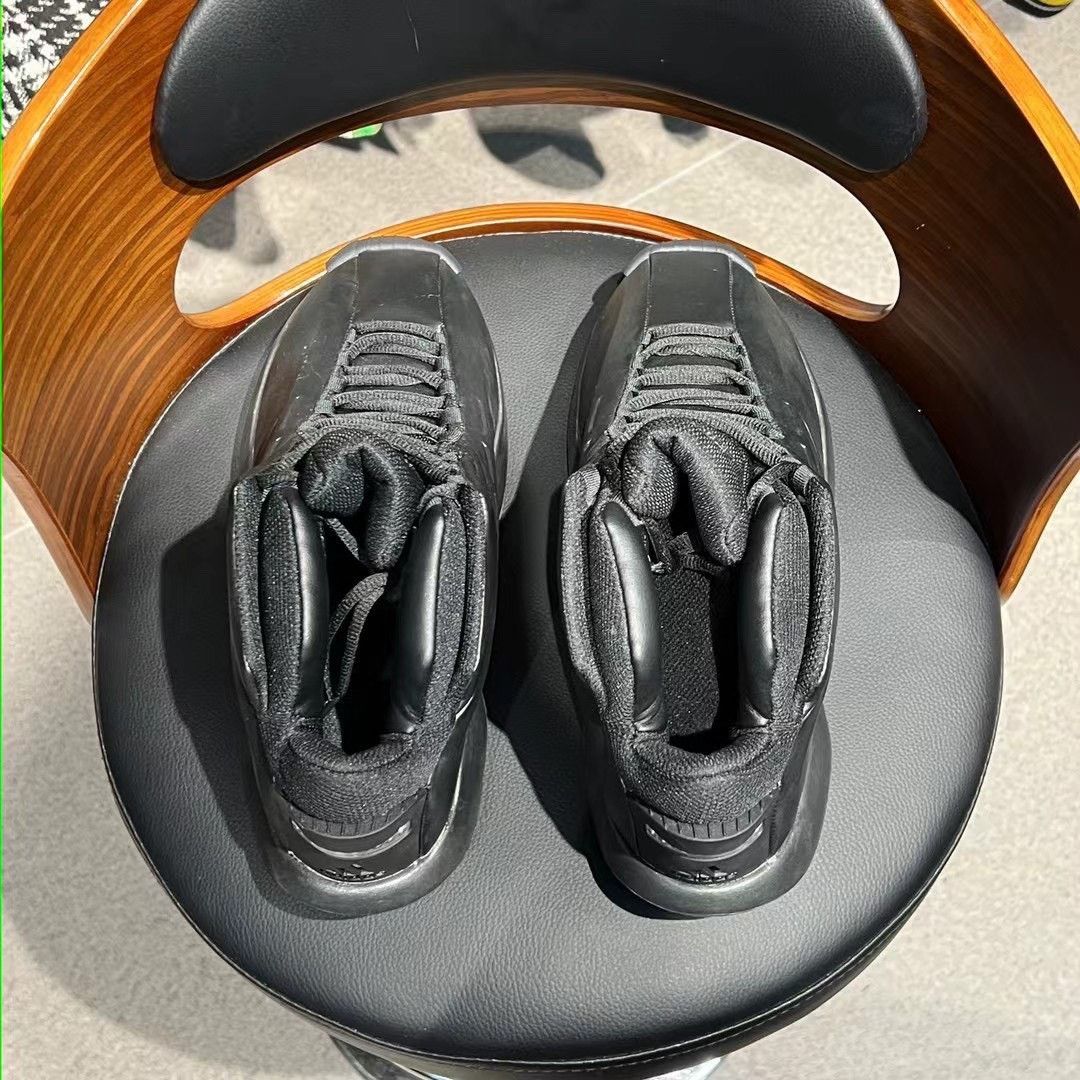 Adidas Adidas Black Lowtop Sneakers 10.5 Men Size US 10.5 / EU 43-44 - 6 Thumbnail