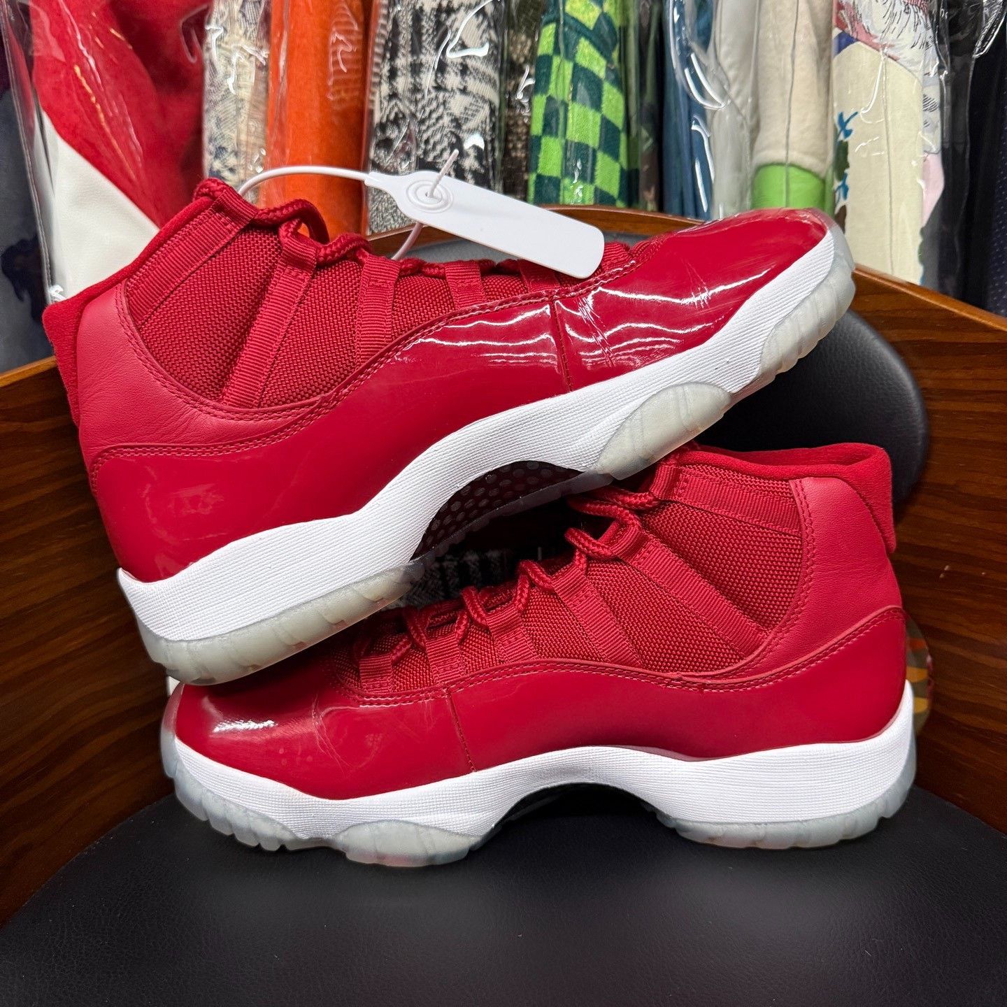 Nike Nike AJ11 Red Lowtop Sneakers 9.5 Men Size US 9.5 / EU 42-43 - 7 Thumbnail