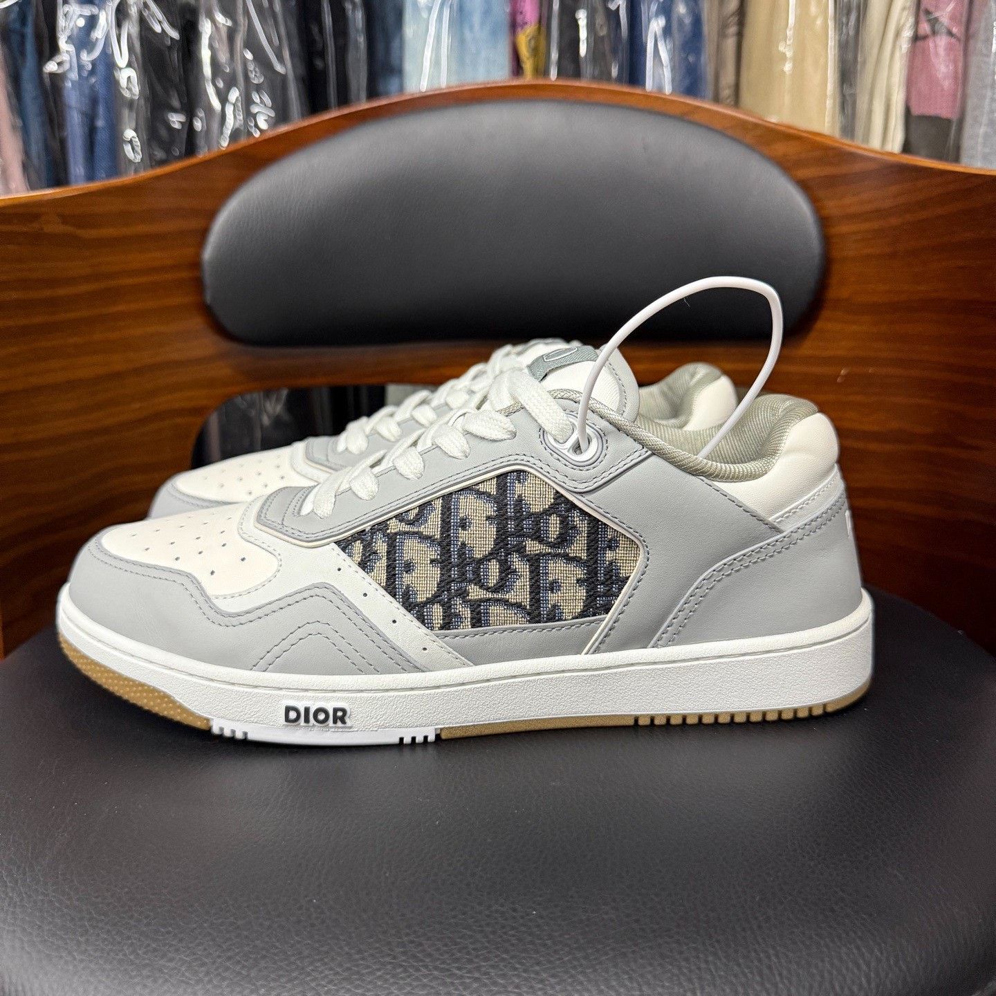 Dior Dior White Lowtop Sneakers 7.5 Men Size US 7.5 / EU 40-41 - 6 Thumbnail