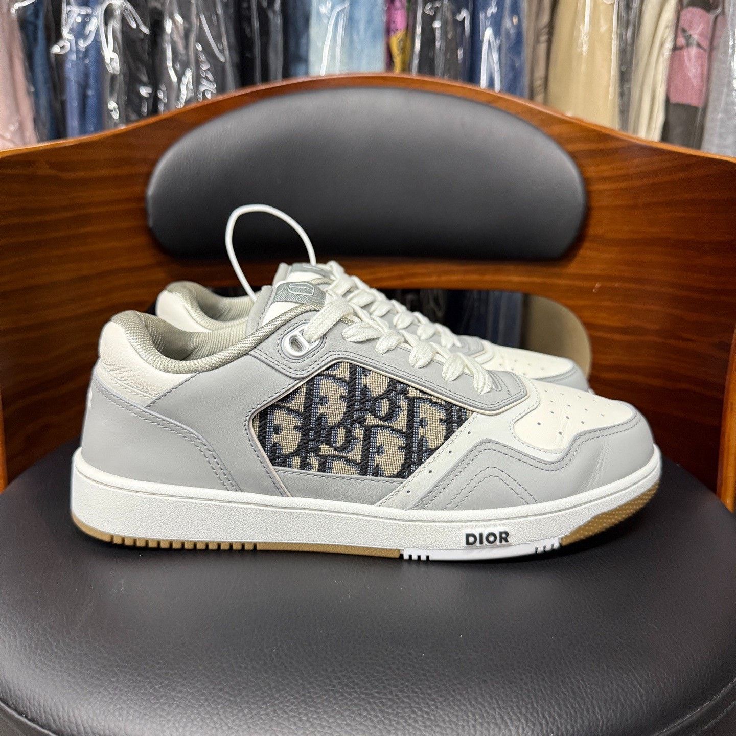 Dior Dior White Lowtop Sneakers 7.5 Men Size US 7.5 / EU 40-41 - 4 Thumbnail