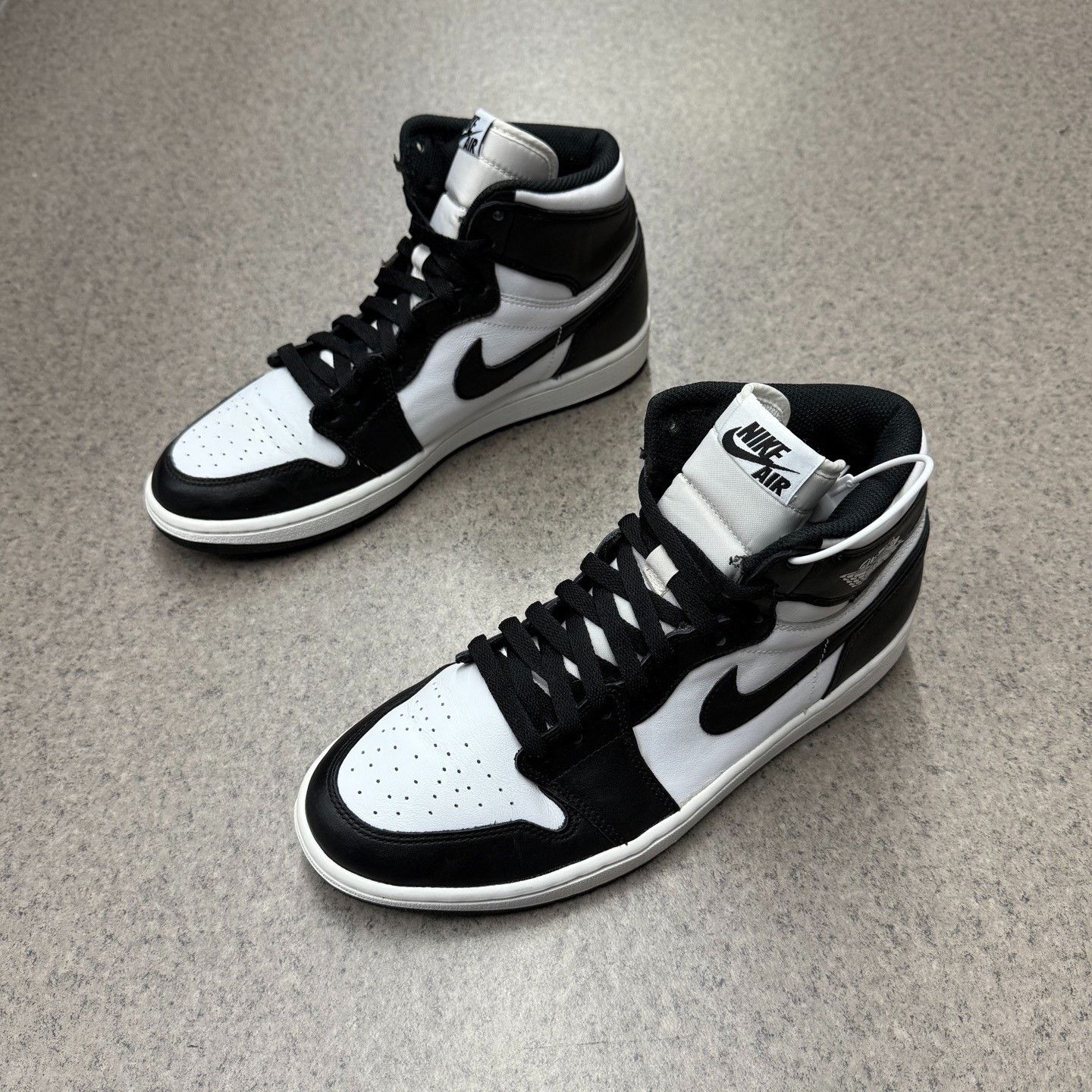 Nike Nike AJ1 Black Lowtop Sneakers 10 Men Size US 10 / EU 43 - 5 Thumbnail