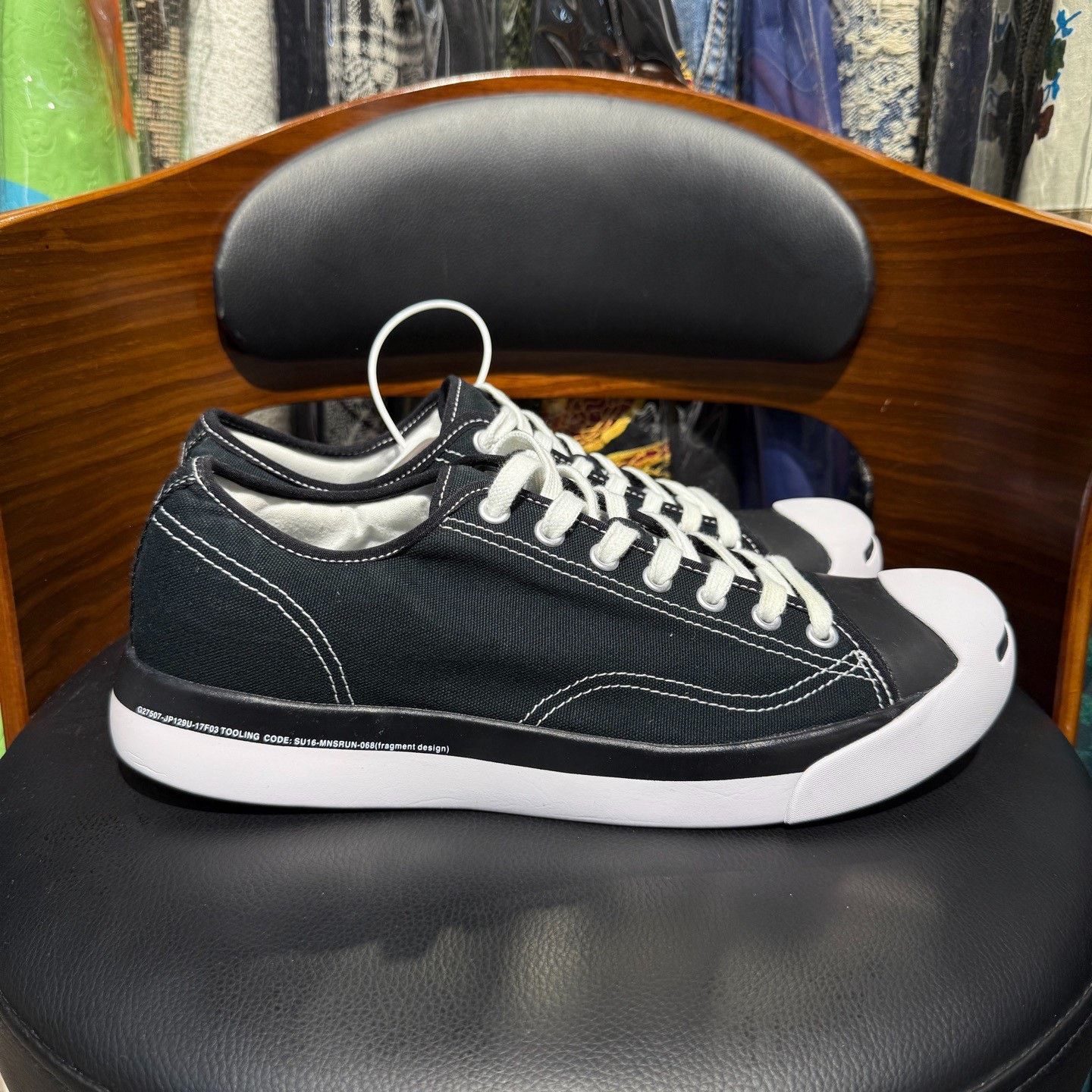 Converse Converse Black Lowtop Sneakers 11 Men Size US 11 / EU 44 - 4 Thumbnail