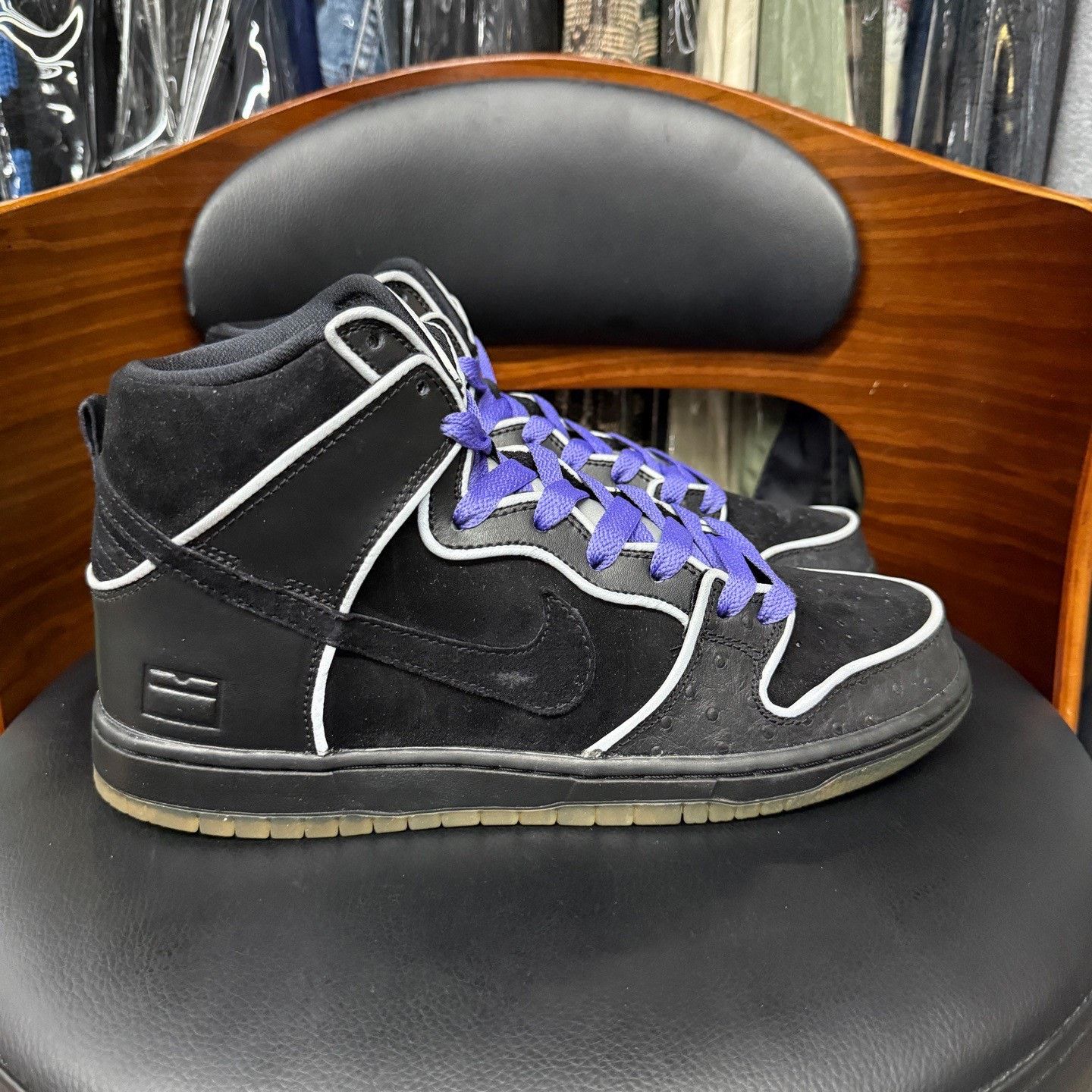 Nike Nike DUNK Purple Lowtop Sneakers 9 Men Size US 9 / EU 42 - 4 Thumbnail