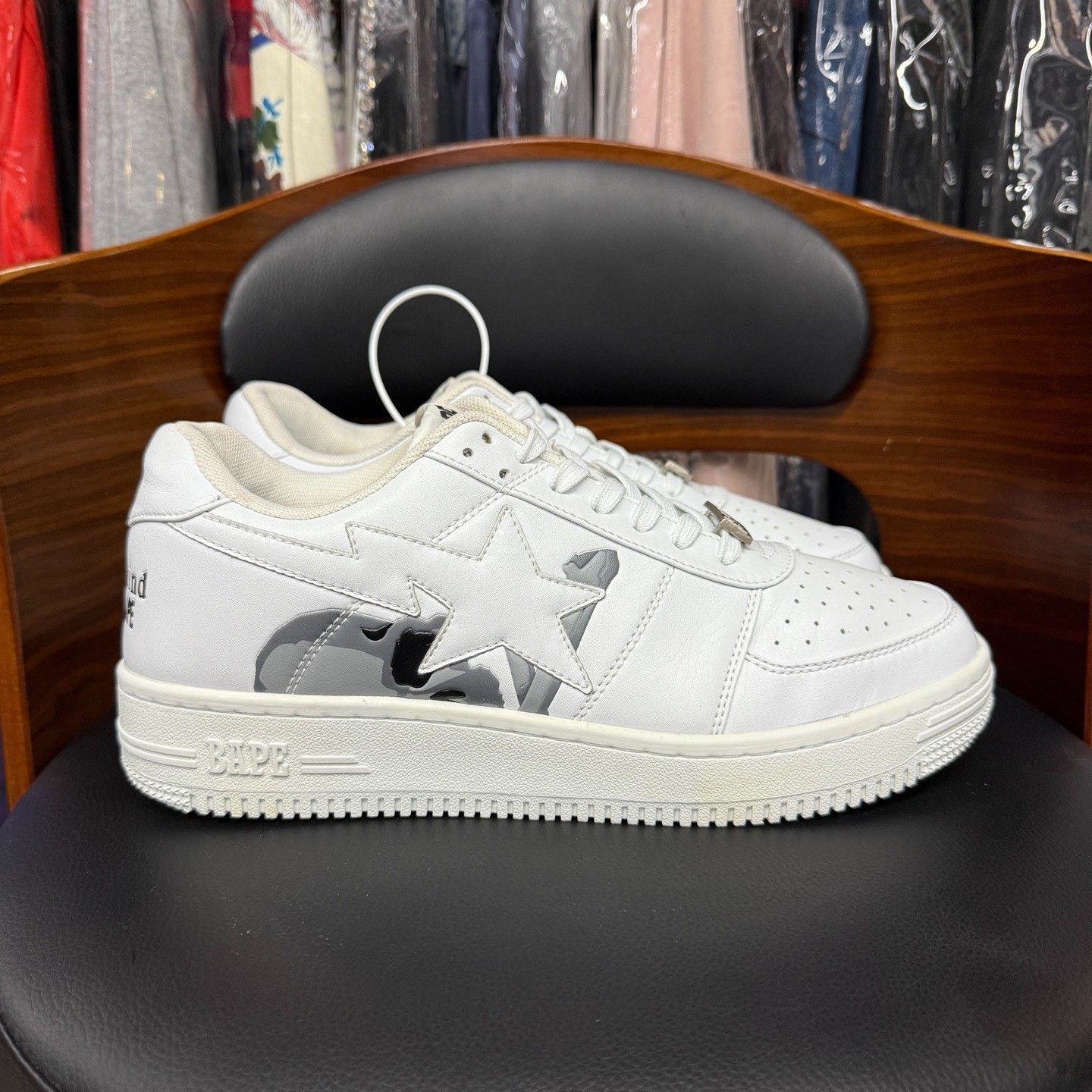 Bape Bape Collab White Lowtop Sneakers 10.5 Men Size US 10.5 / EU 43-44 - 4 Thumbnail