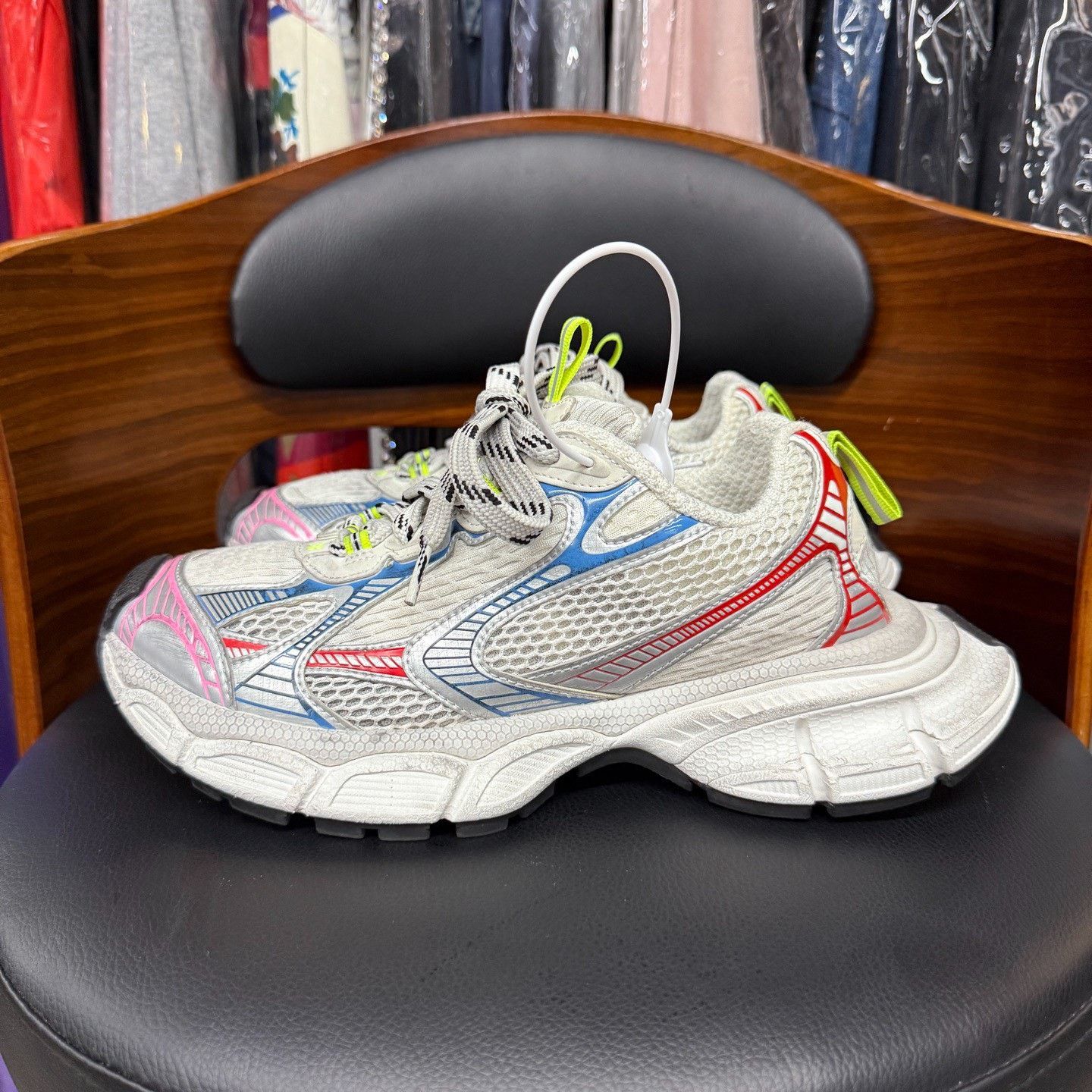 Balenciaga Balenciaga Distressed Blue Lowtop Sneakers us_7-5 Women Size US 7.5 / IT 37.5 - 6 Thumbnail