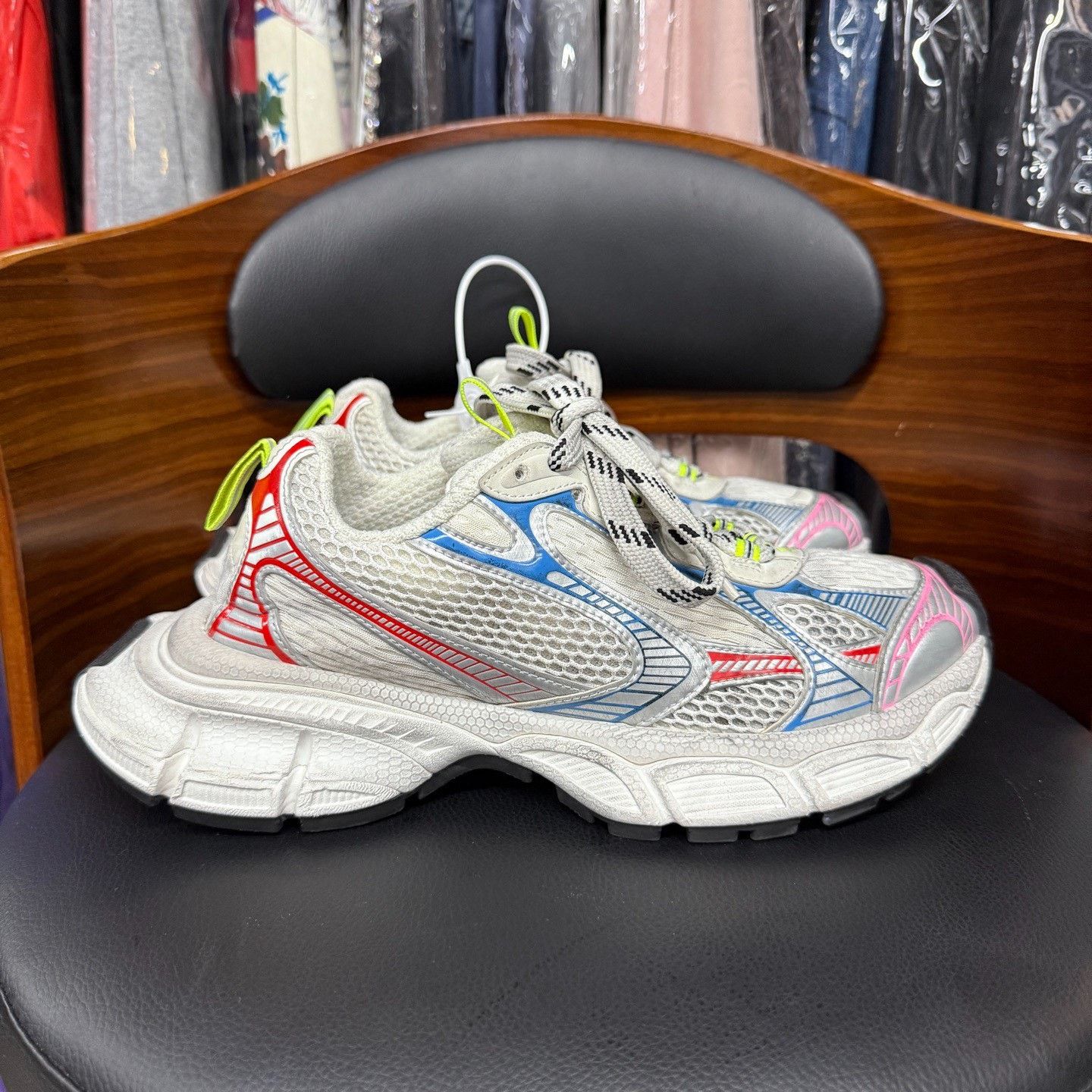Balenciaga Balenciaga Distressed Blue Lowtop Sneakers us_7-5 Women Size US 7.5 / IT 37.5 - 4 Thumbnail
