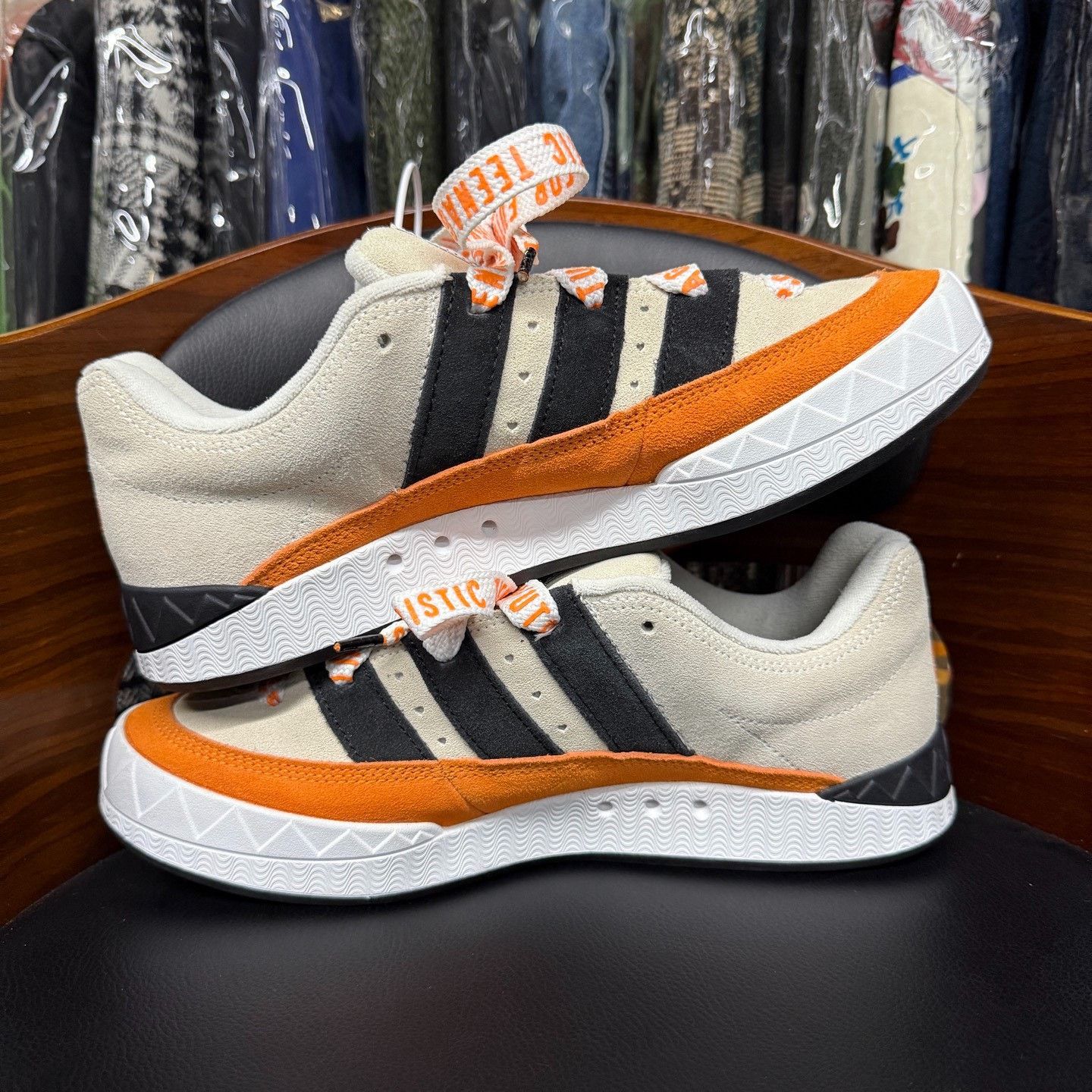 Adidas Adidas Lowtop Sneakers 10 Men Size US 10 / EU 43 - 7 Thumbnail