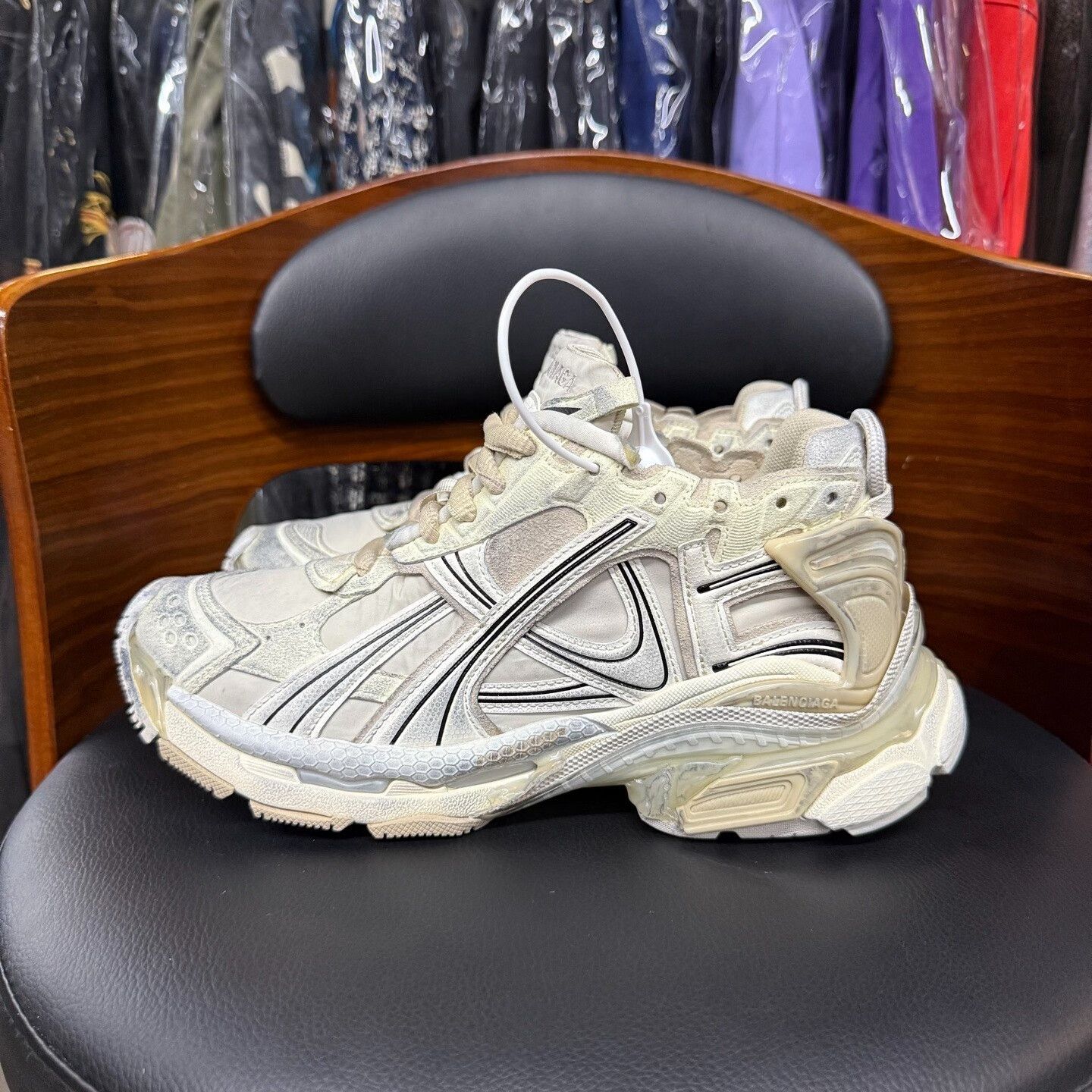 Balenciaga Balenciaga Running Beige Lowtop Sneakers us_6-5 Women Size US 6.5 / IT 36.5 - 6 Thumbnail