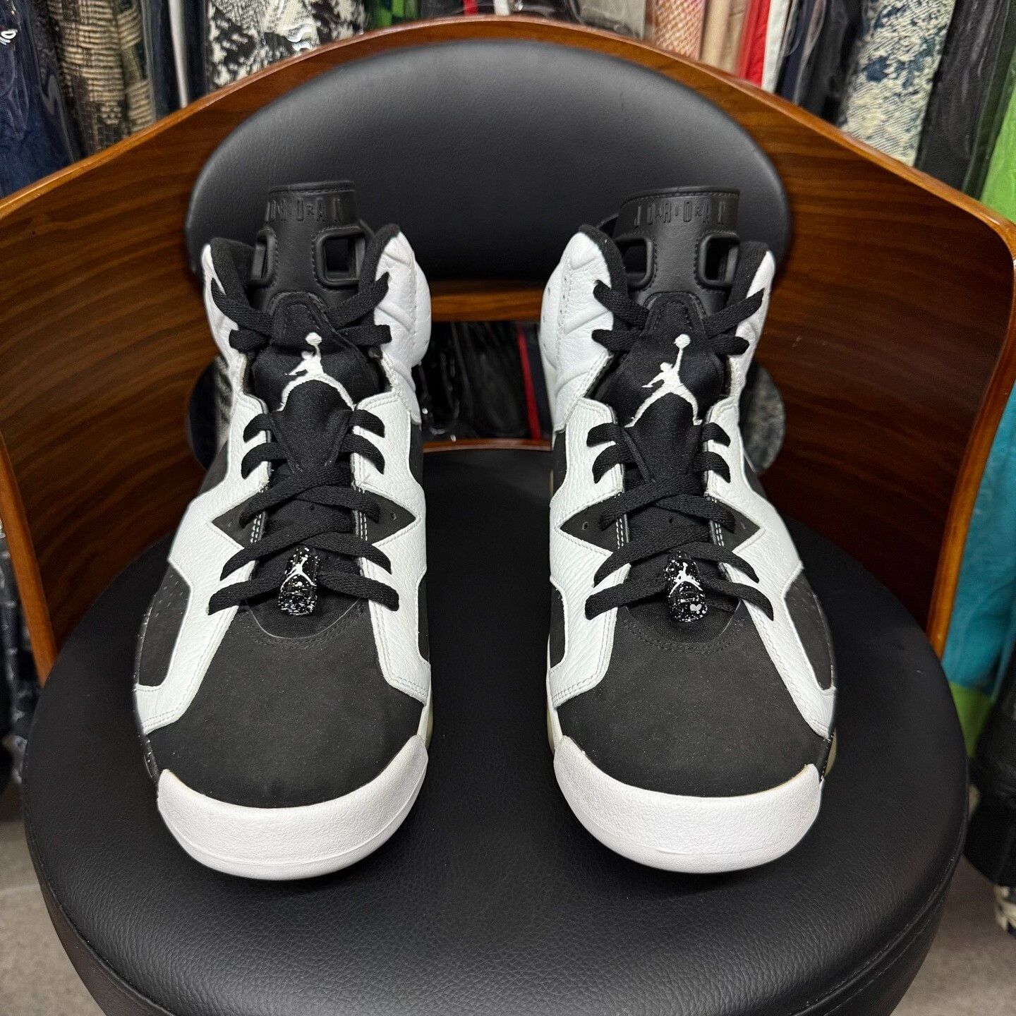 Nike Nike AJ6 Black Lowtop Sneakers 11.5 Men Size US 11.5 / EU 44-45 - 2 Thumbnail