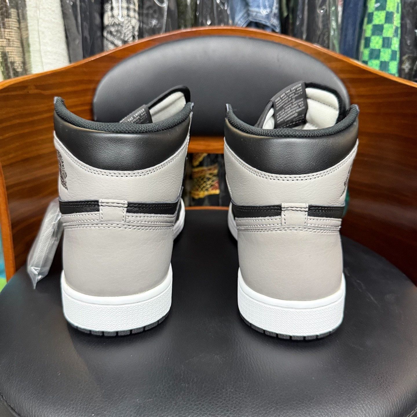 Nike Nike AJ1 Gray Lowtop Sneakers 11 Men Size US 11 / EU 44 - 3 Thumbnail
