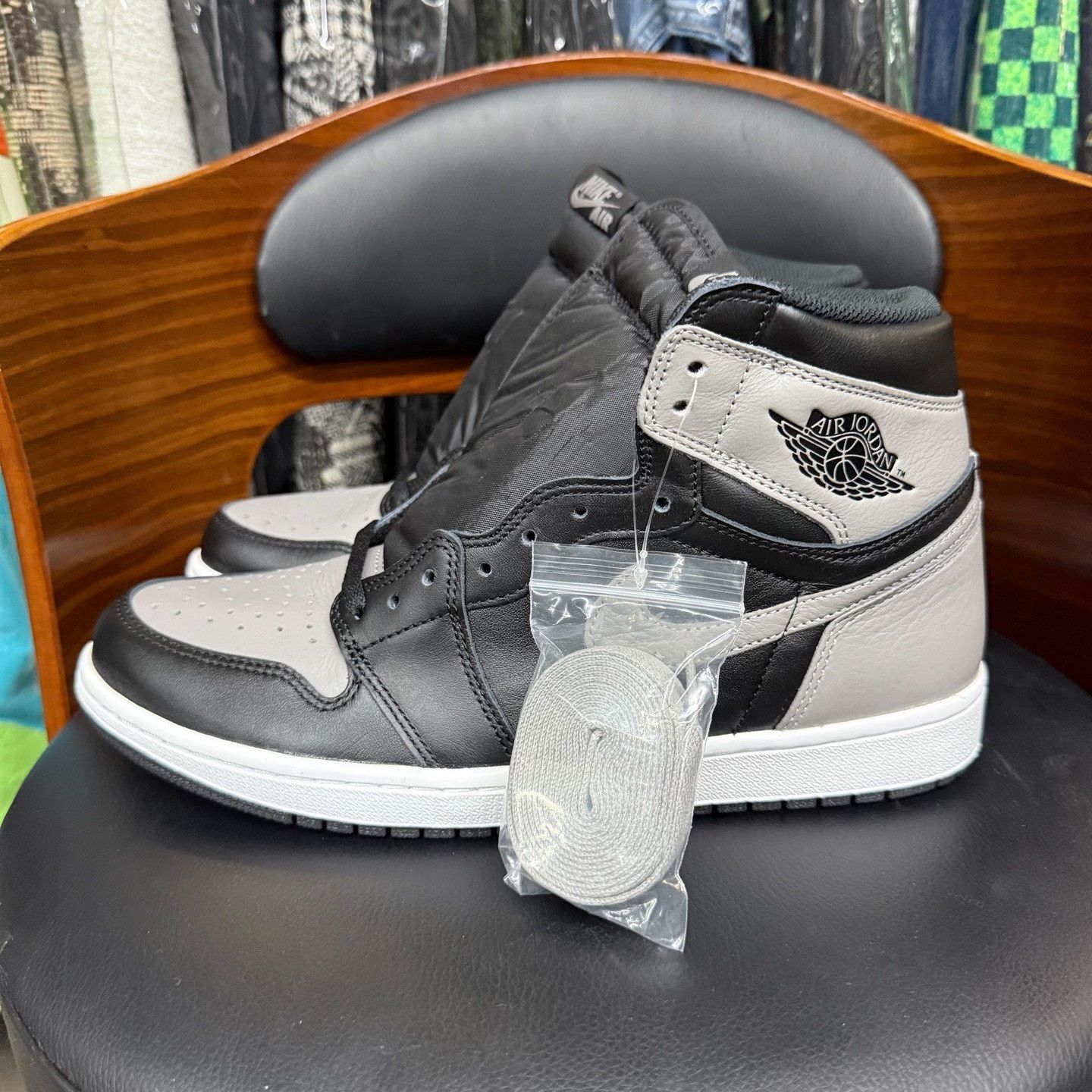 Nike Nike AJ1 Gray Lowtop Sneakers 11 Men Size US 11 / EU 44 - 6 Thumbnail