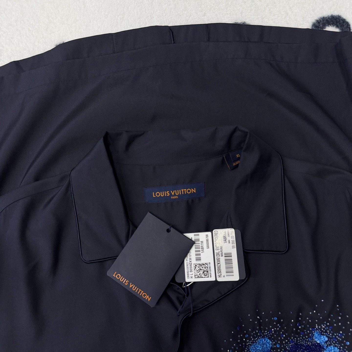 Louis Vuitton Louis Vuitton Silk Embroidered Blue Light Jacket xl Men Size US XL / EU 56 / 4 - 5 Thumbnail