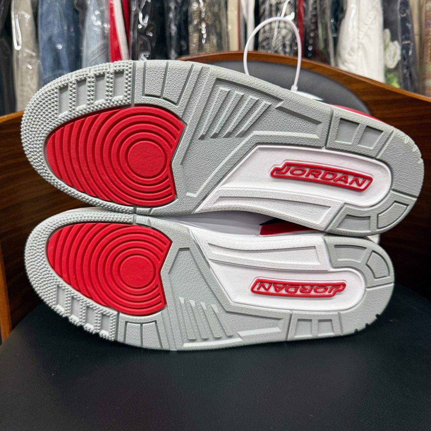 Nike Nike AJ3 Red Lowtop Sneakers 8.5 Men Size US 8.5 / EU 41-42 - 8 Thumbnail