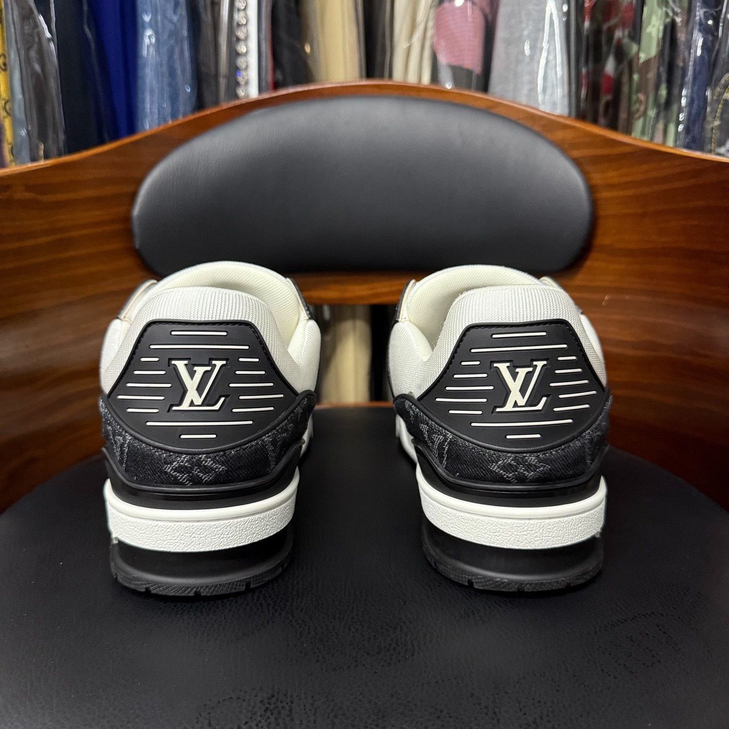 Louis Vuitton Louis Vuitton Training Denim Black Lowtop Sneakers 8 Men Size US 8 / EU 41 - 3 Thumbnail