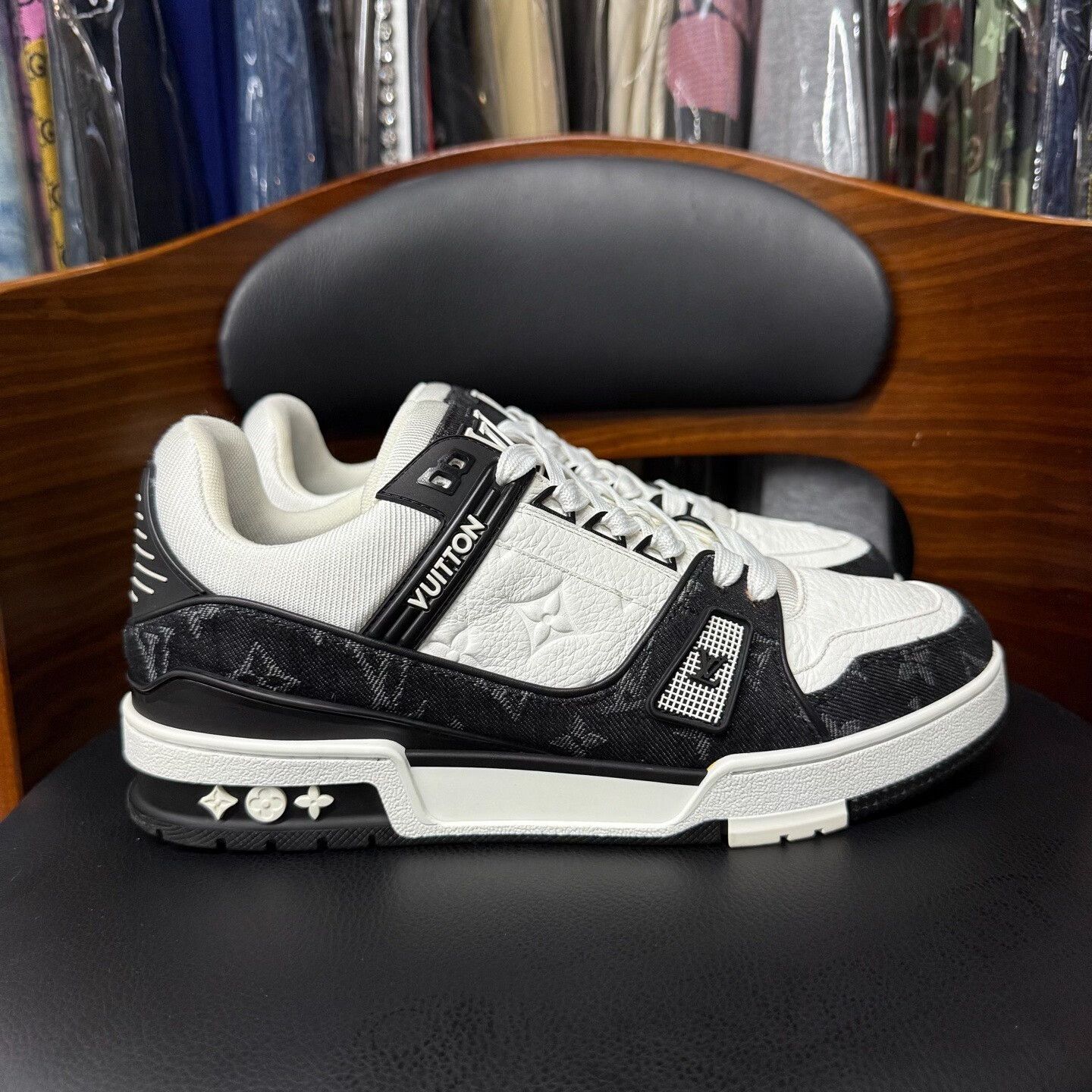 Louis Vuitton Louis Vuitton Training Denim Black Lowtop Sneakers 8 Men Size US 8 / EU 41 - 4 Thumbnail