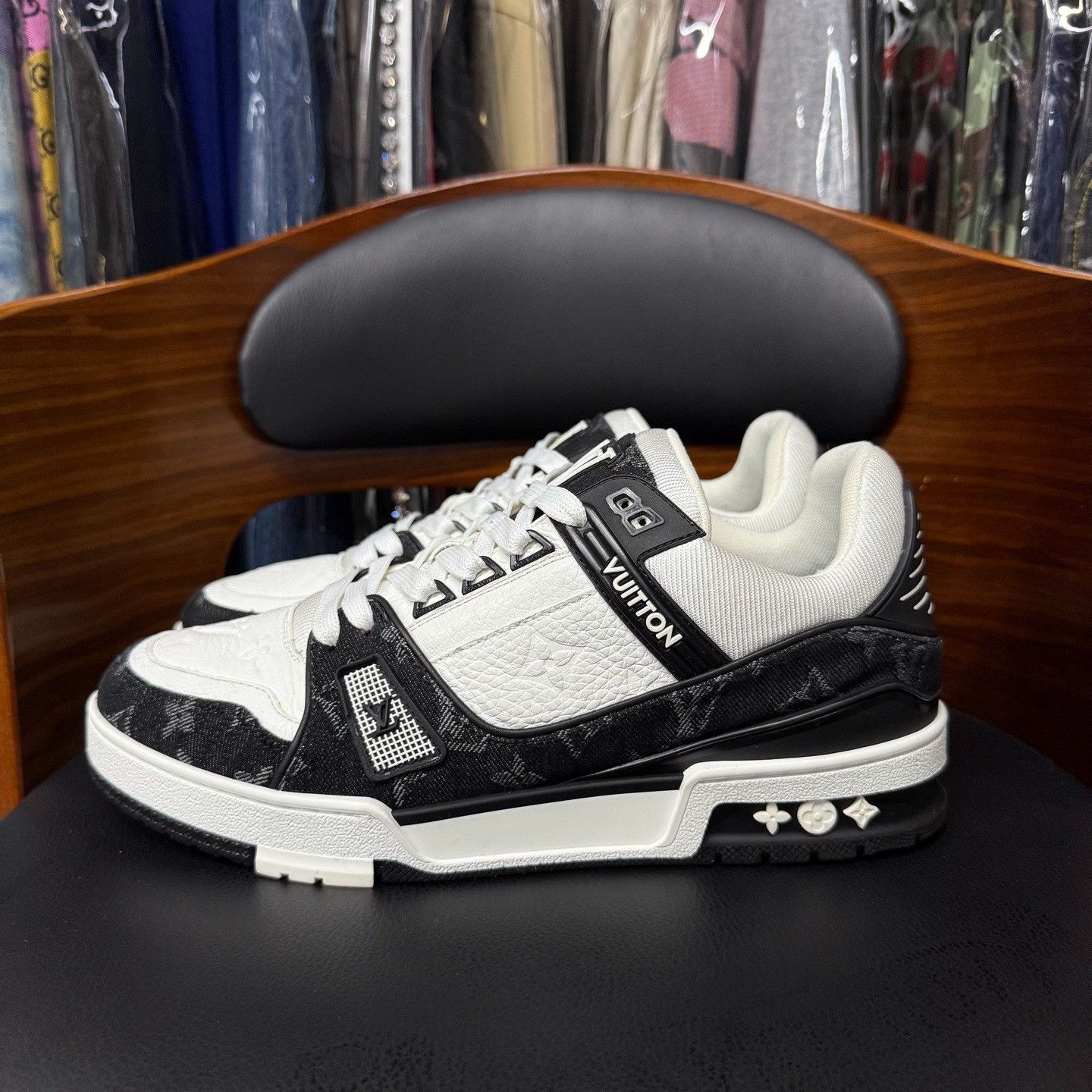 Louis Vuitton Louis Vuitton Training Denim Black Lowtop Sneakers 8 Men Size US 8 / EU 41 - 6 Thumbnail