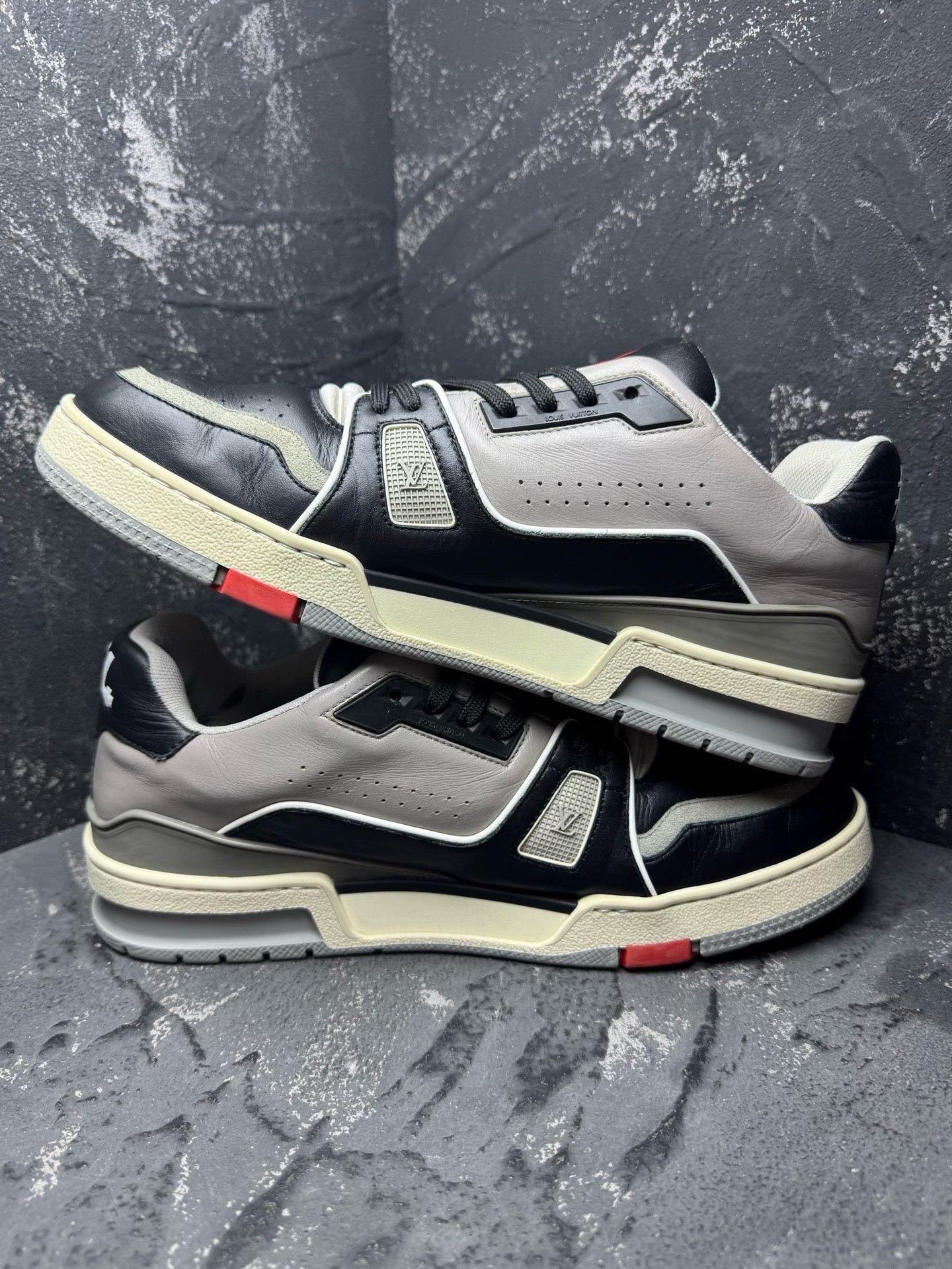 Louis Vuitton Louis Vuitton Training Black Lowtop Sneakers 8.5 Men Size US 8.5 / EU 41-42 - 5 Thumbnail