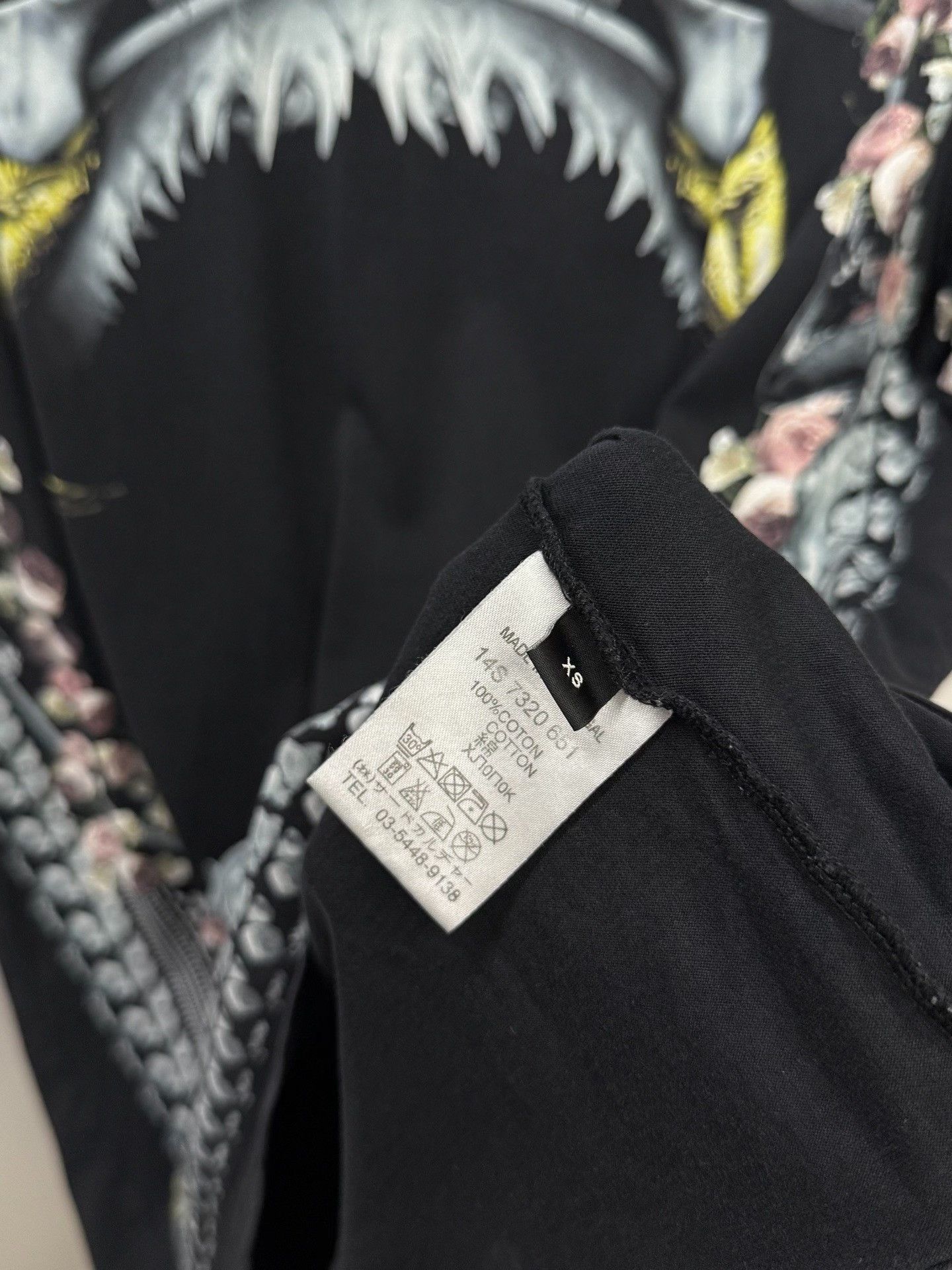 Givenchy Givenchy Floral Black T-Shirt xs Men Size US XS / EU 42 / 0 - 4 Thumbnail