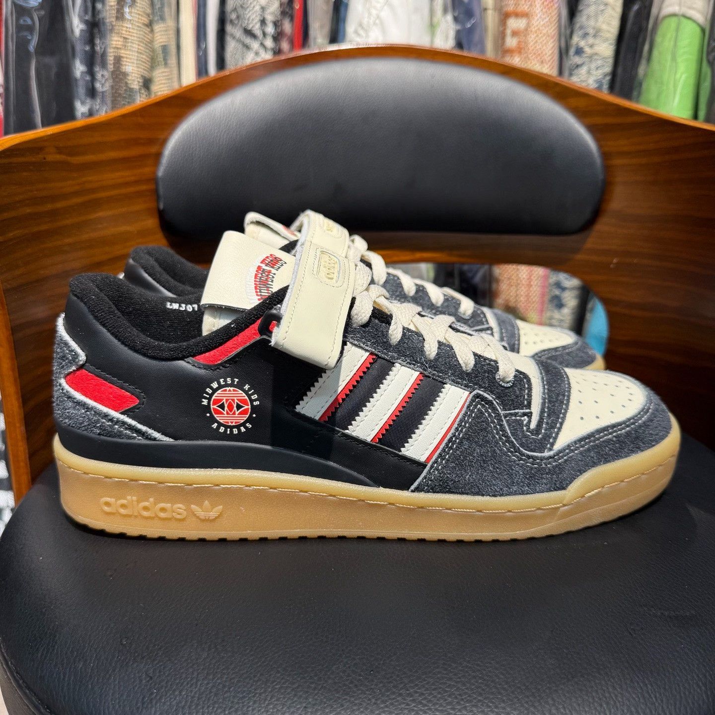 Adidas Adidas Blue Lowtop Sneakers 10.5 Men Size US 10.5 / EU 43-44 - 4 Thumbnail