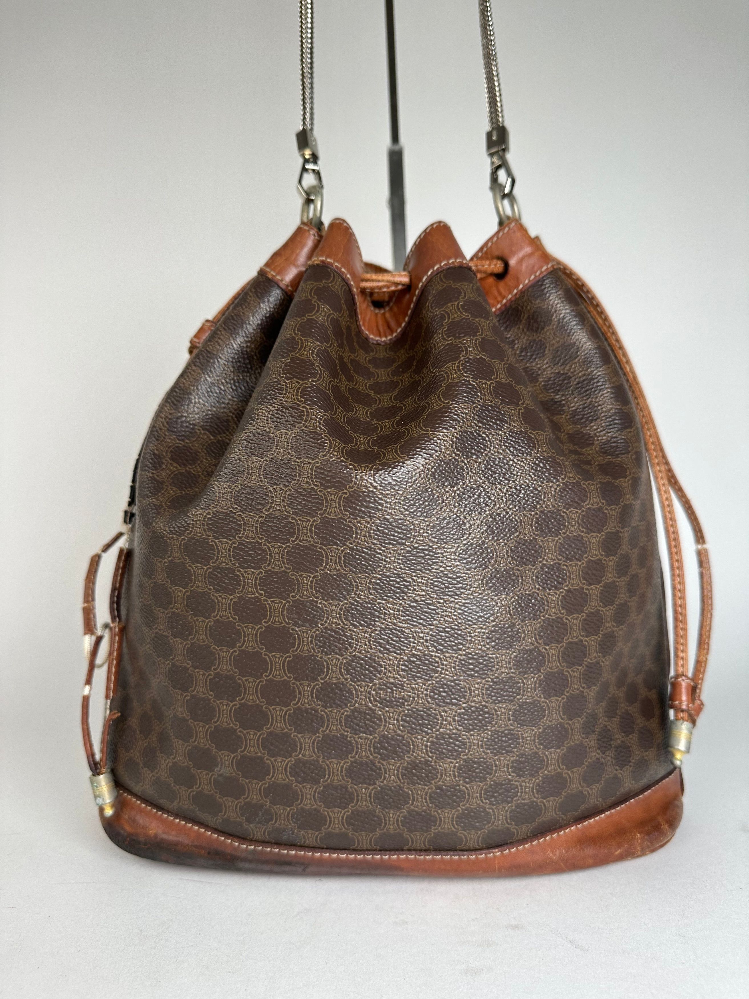 Celine Vintage Triomphe Monogram SEAU Leather Shoulder Bag Brown Size ONE SIZE - 5 Thumbnail