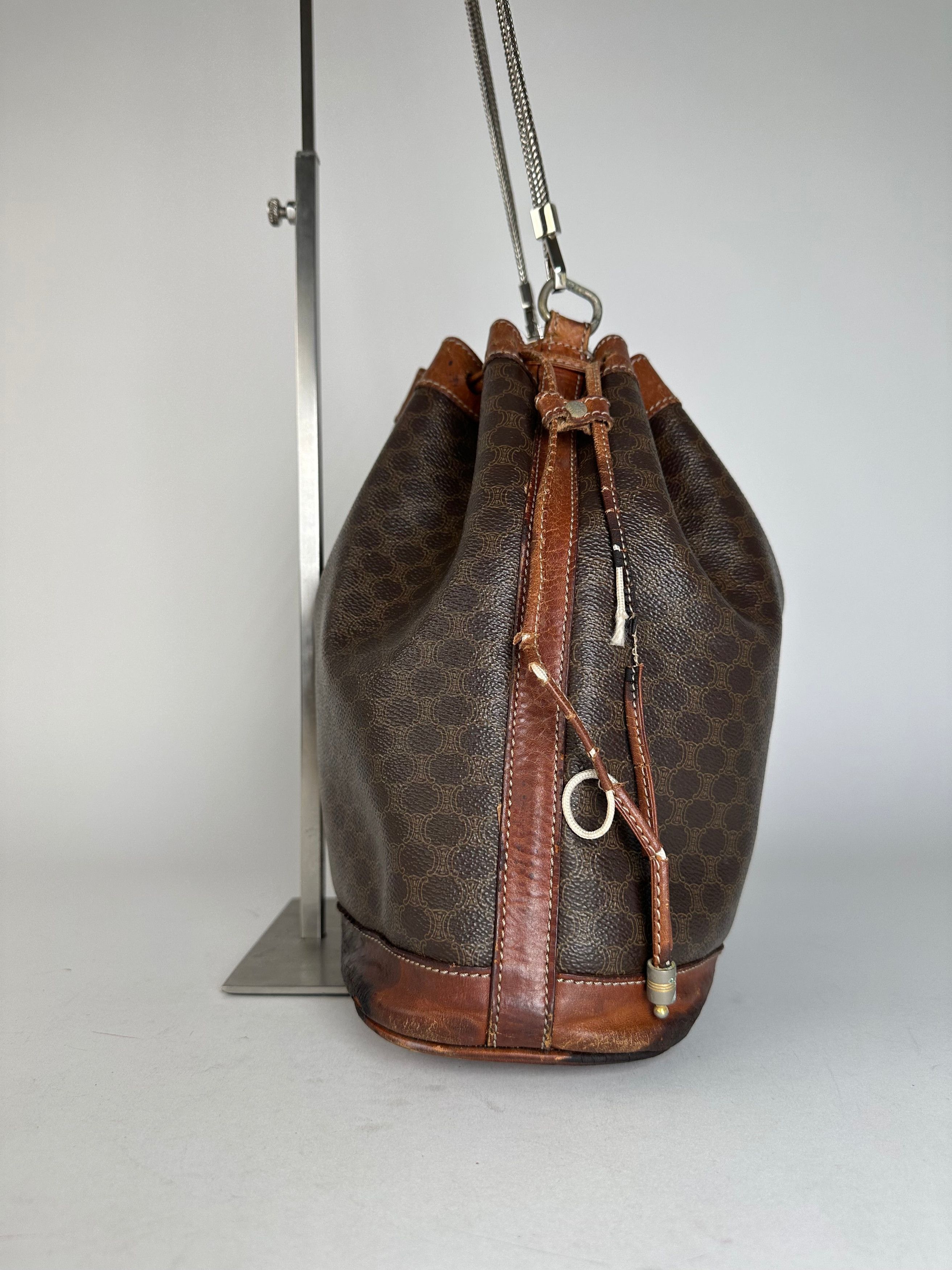 Celine Vintage Triomphe Monogram SEAU Leather Shoulder Bag Brown Size ONE SIZE - 6 Thumbnail