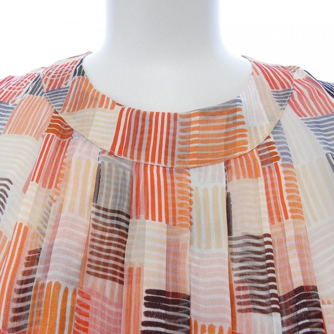 Chanel Chanel Chanel Silk Top Textile Tops P56042V42201 DUTY FREE for USA Size ONE SIZE - 6 Thumbnail
