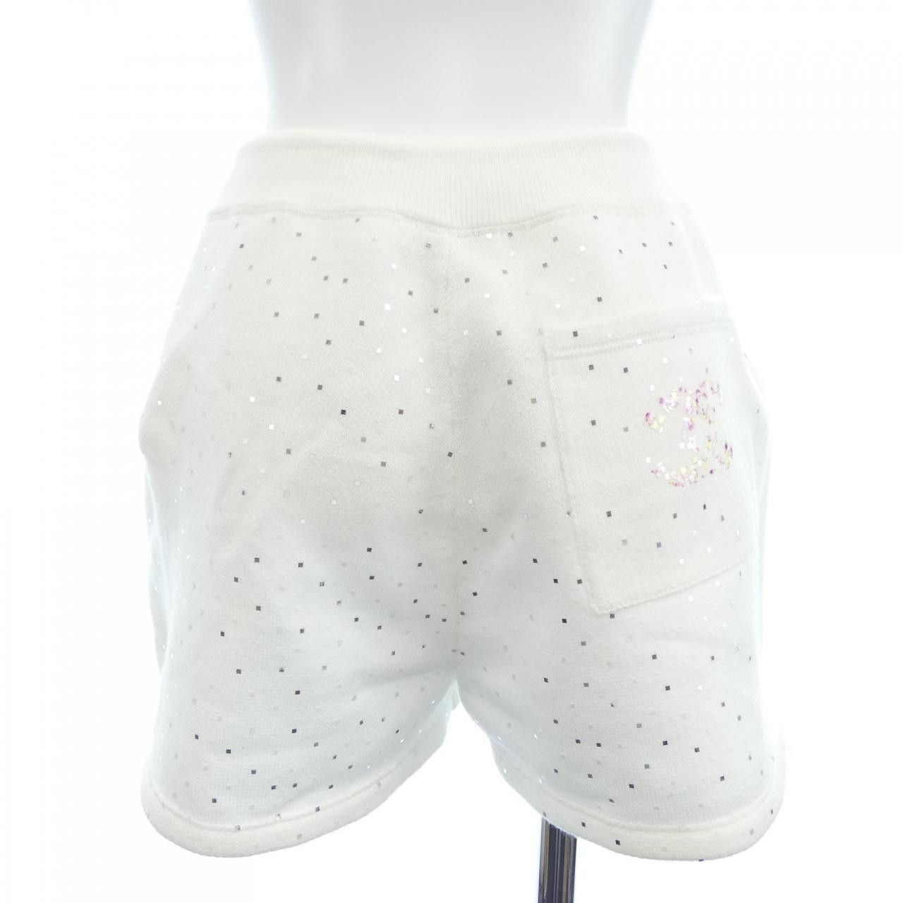 Chanel Chanel Chanel Shorts Textile Shorts P70498K10041 DUTY FREE for USA Size ONE SIZE - 2 Thumbnail
