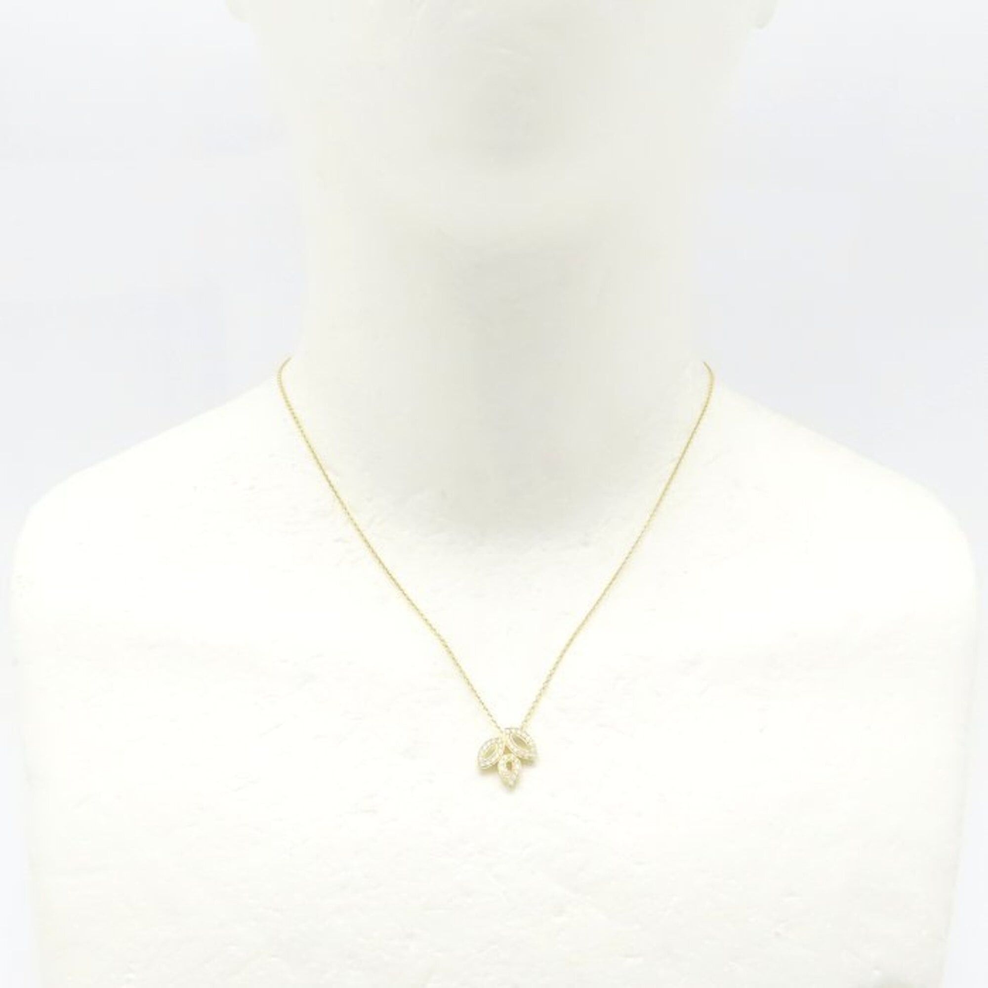 Harry Winston Harry Winston Lily Cluster Mini Necklace with Diamonds, 18K Yellow Gold, Women's, PEDYSM1MLC 295308 Size ONE SIZE - 3 Thumbnail