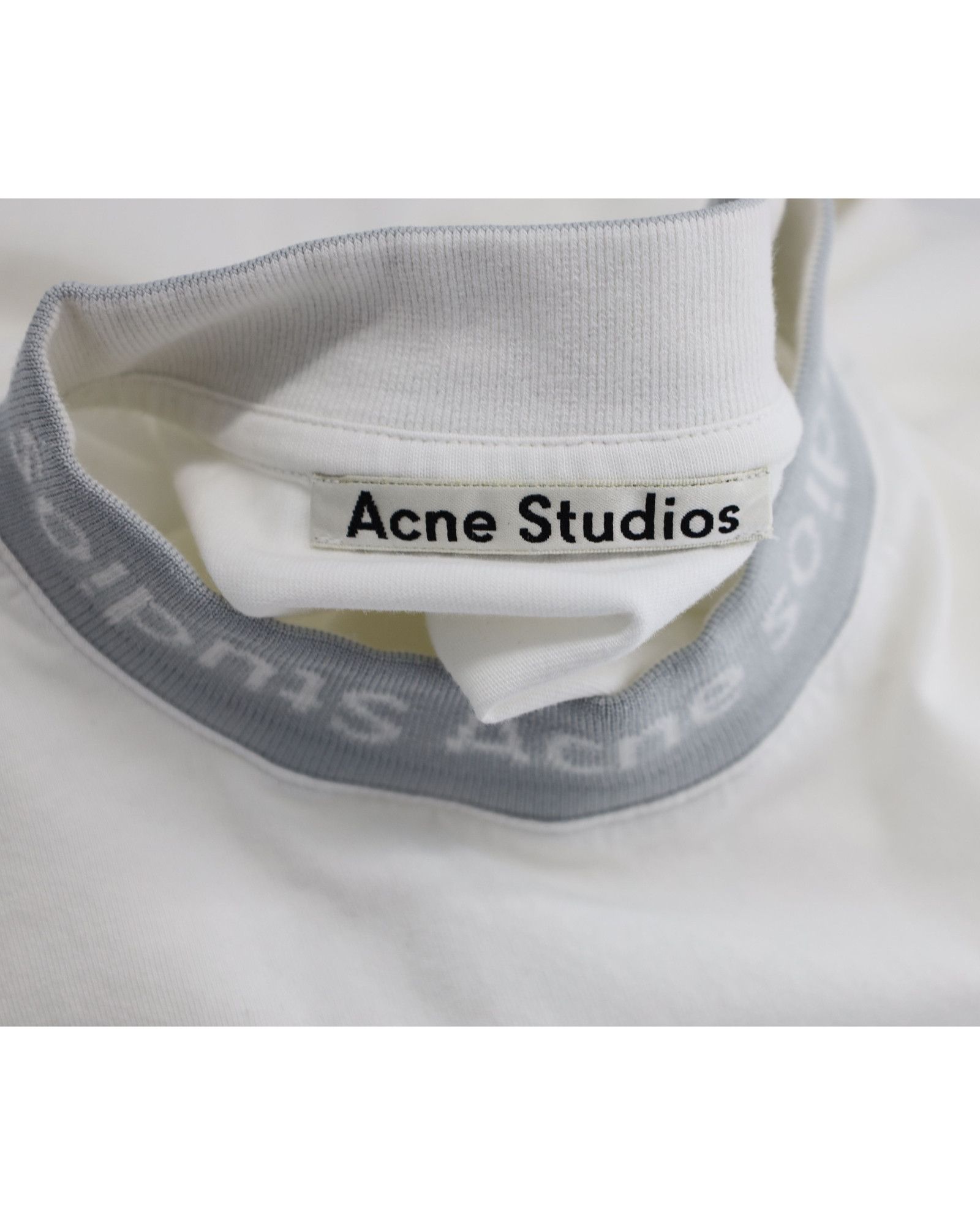 Acne Studios Acne Studios Logo Neck Tshirt in White Cotton Size XXS / US 00 / IT 34 - 3 Thumbnail