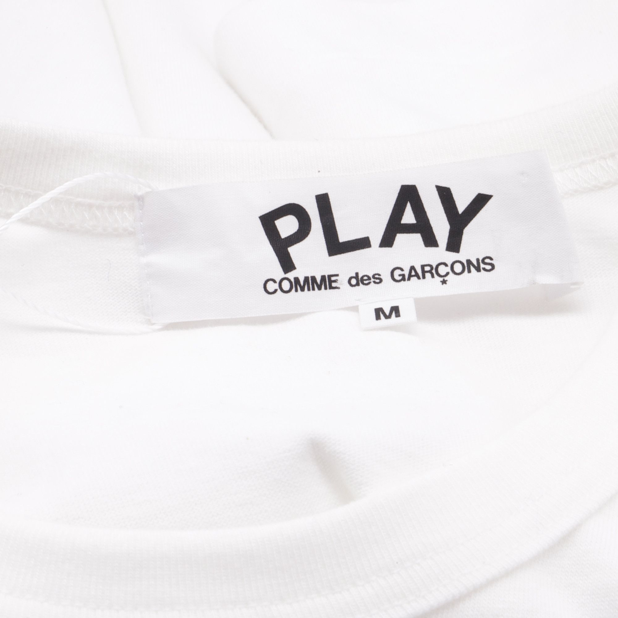 Comme des Garcons Comme Des Garçons Play Mini Heart Patch T-Shirt in White Co Size S / US 4 / IT 40 - 5 Thumbnail