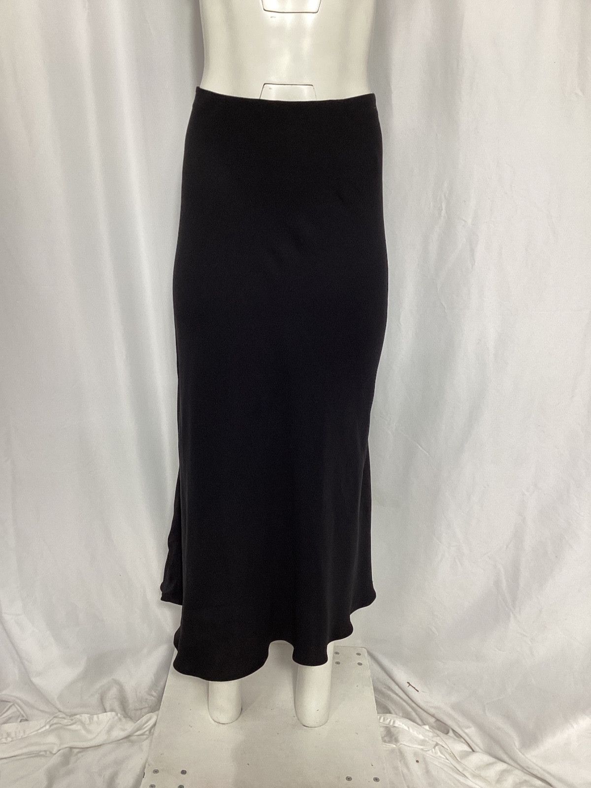 The Row The Row Midi Flared Skirt in Black Viscose Size 25" / US 0 / IT 36 - 5 Thumbnail