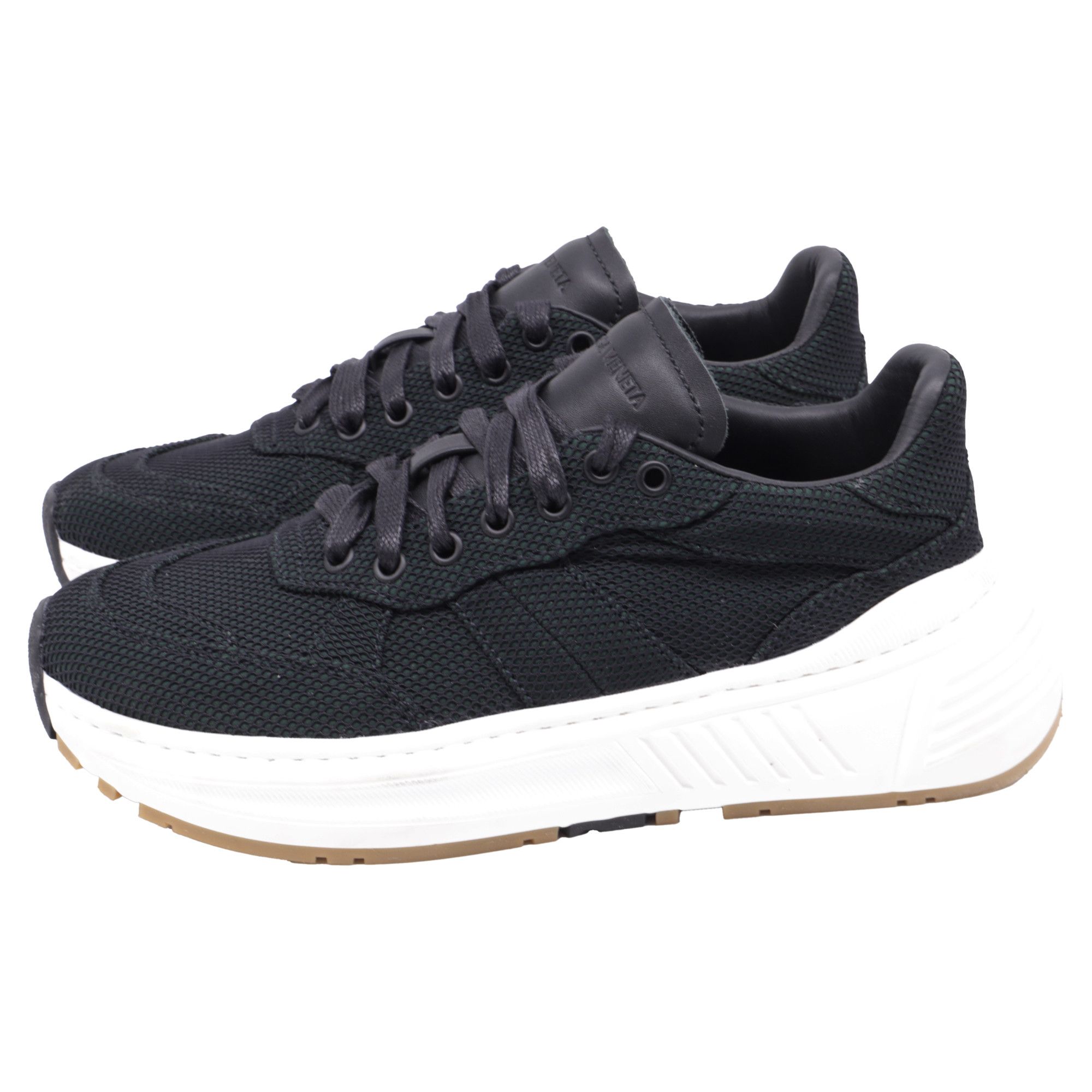 Bottega Veneta Bottega Veneta Mesh Speedster Sneakers in Black Canvas Size US 9 / IT 39 - 4 Thumbnail