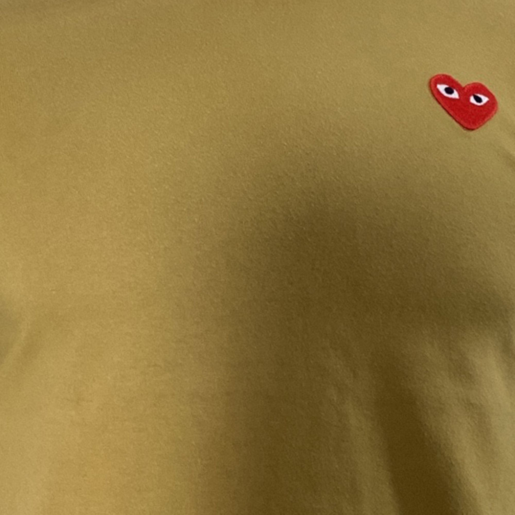 Comme des Garcons Comme Des Garçons Play Heart Patch T-Shirt in Olive Cotton Size US XL / EU 56 / 4 - 4 Thumbnail